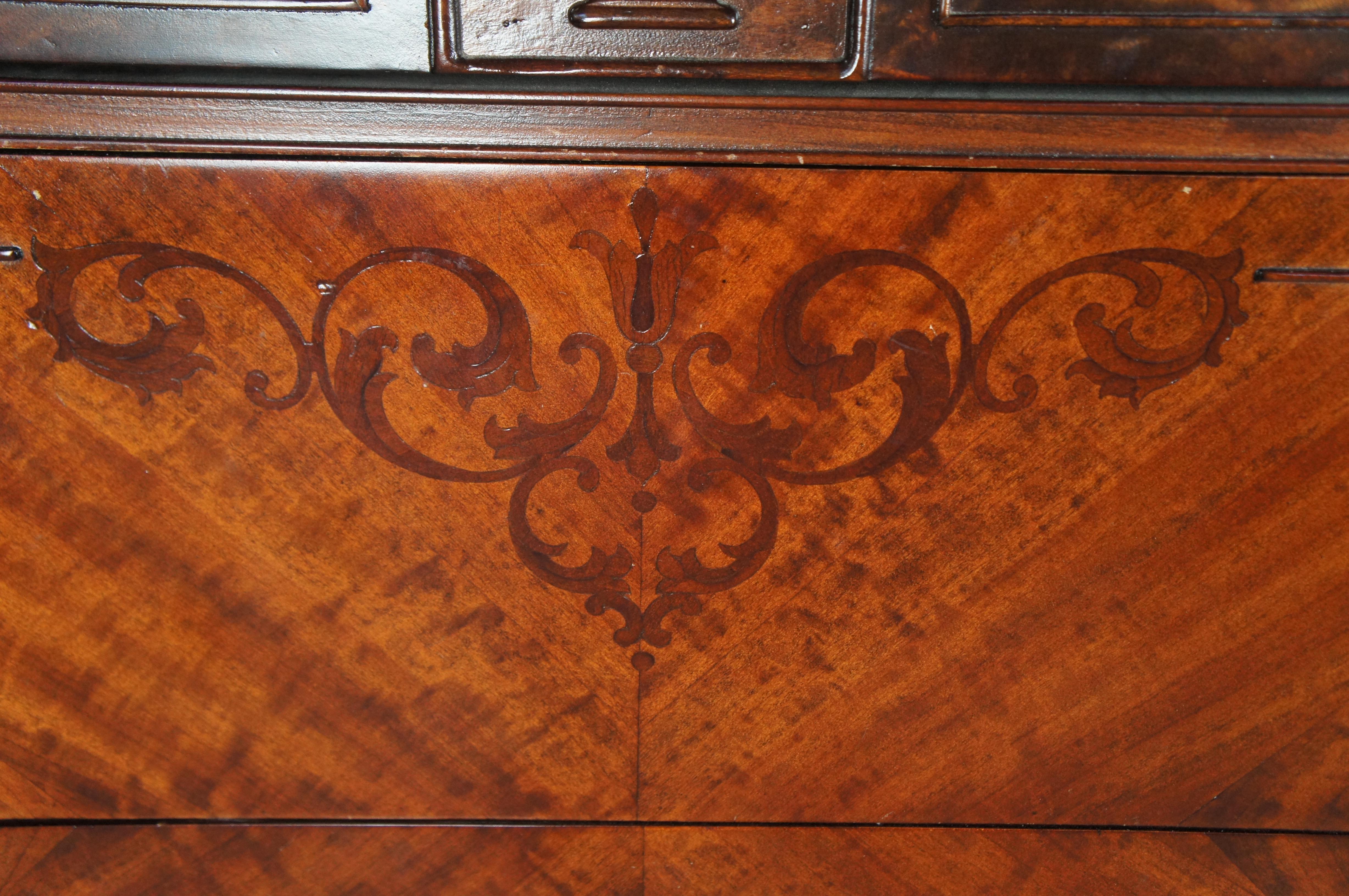 Aparador aparador Lowboy francés Art Decó de marquetería de caoba con incrustaciones en venta 2