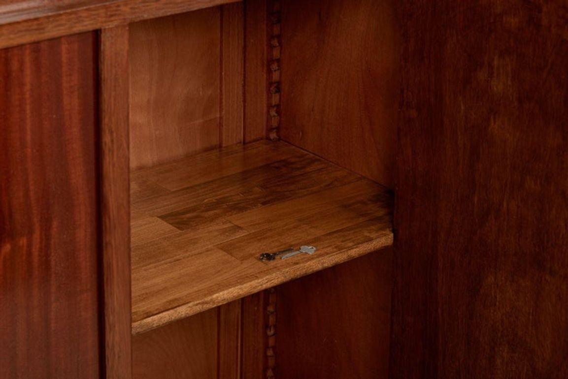 Antique French Art Deco Mobile Sideboard in mogano di Andre Sornay in vendita 2