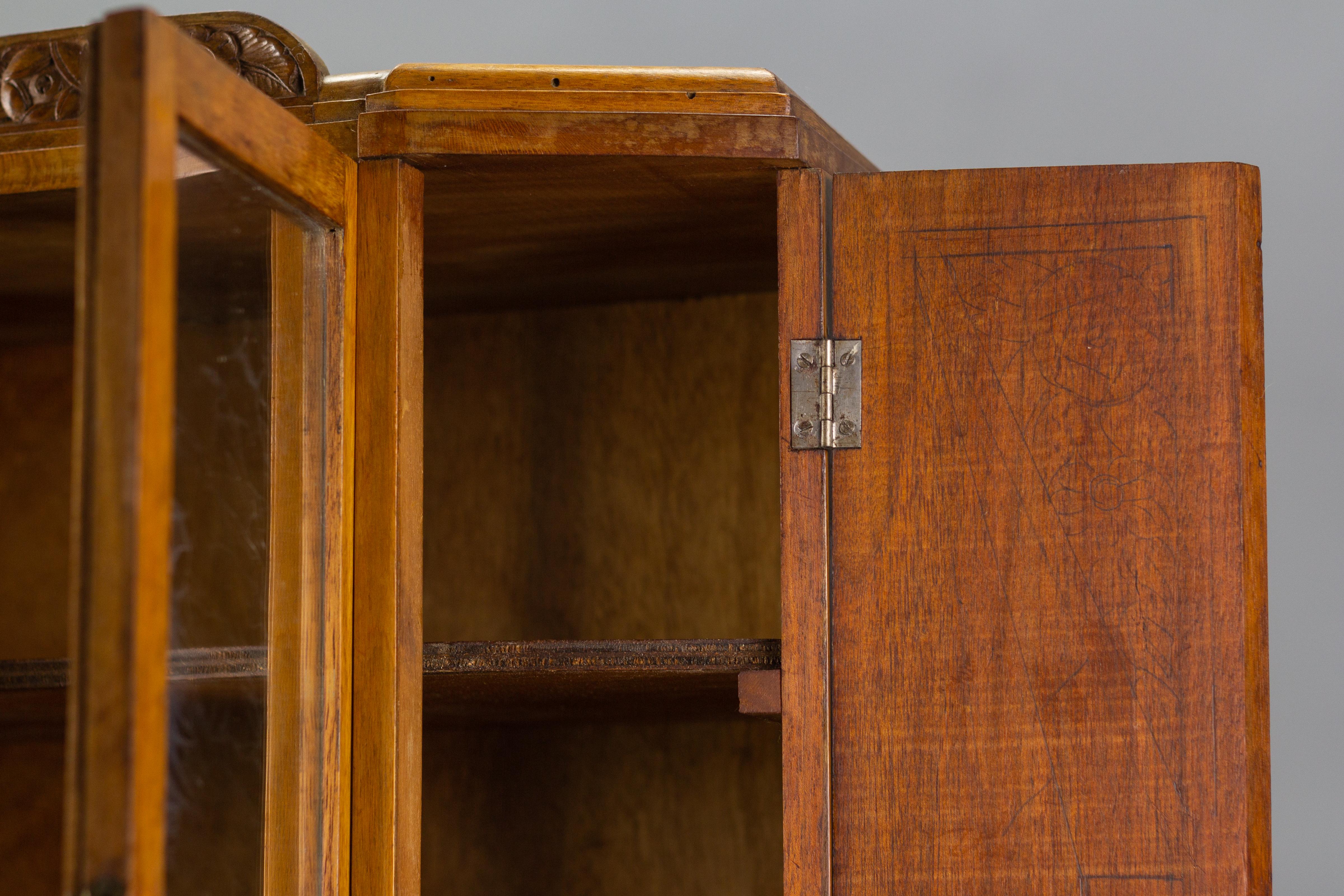 Antique French Deco Mirror a tre porte, prototipo di armadio in miniatura, anni '20 in vendita 4