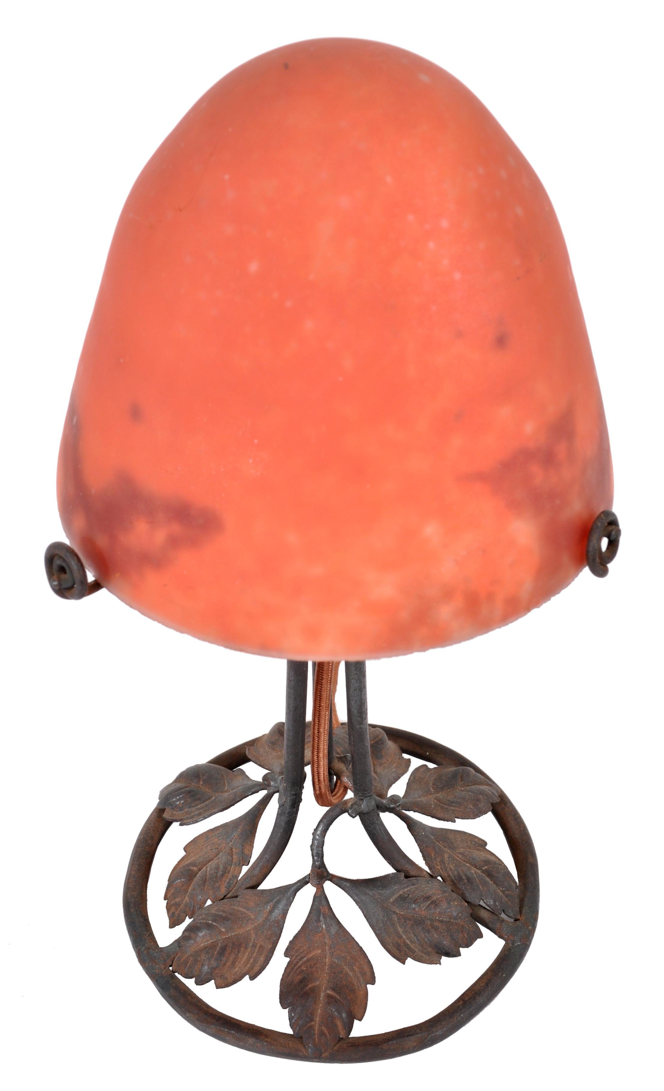 Antique French Art Deco 'Mushroom' Edgar Brandt Wrought Iron Daum Table Lamp In Good Condition In Portland, OR