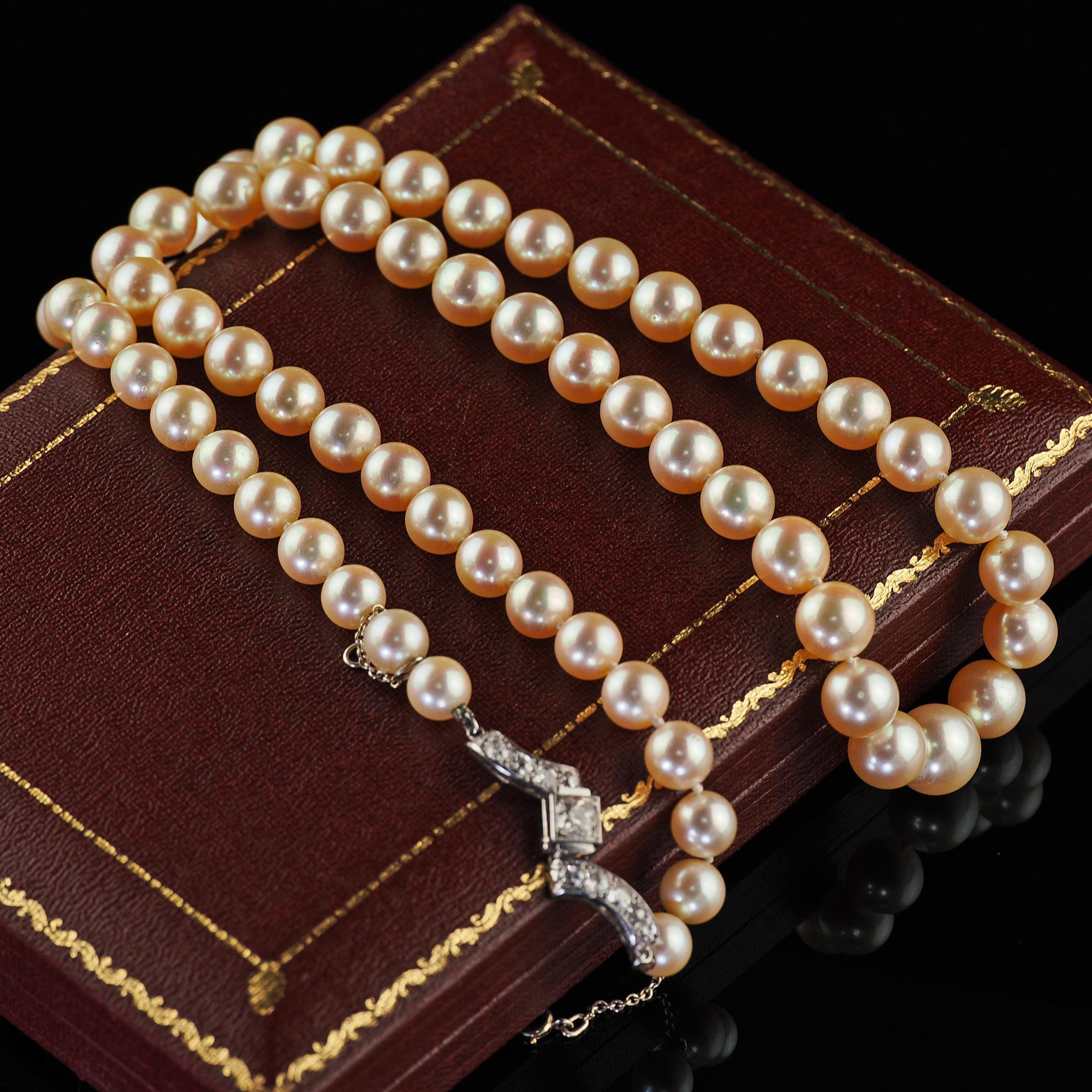 Art Déco Antique French Art Deco Platinum Old Euro Diamond Akoya Pearl Strand Necklace (Collana di perle Akoya) in vendita