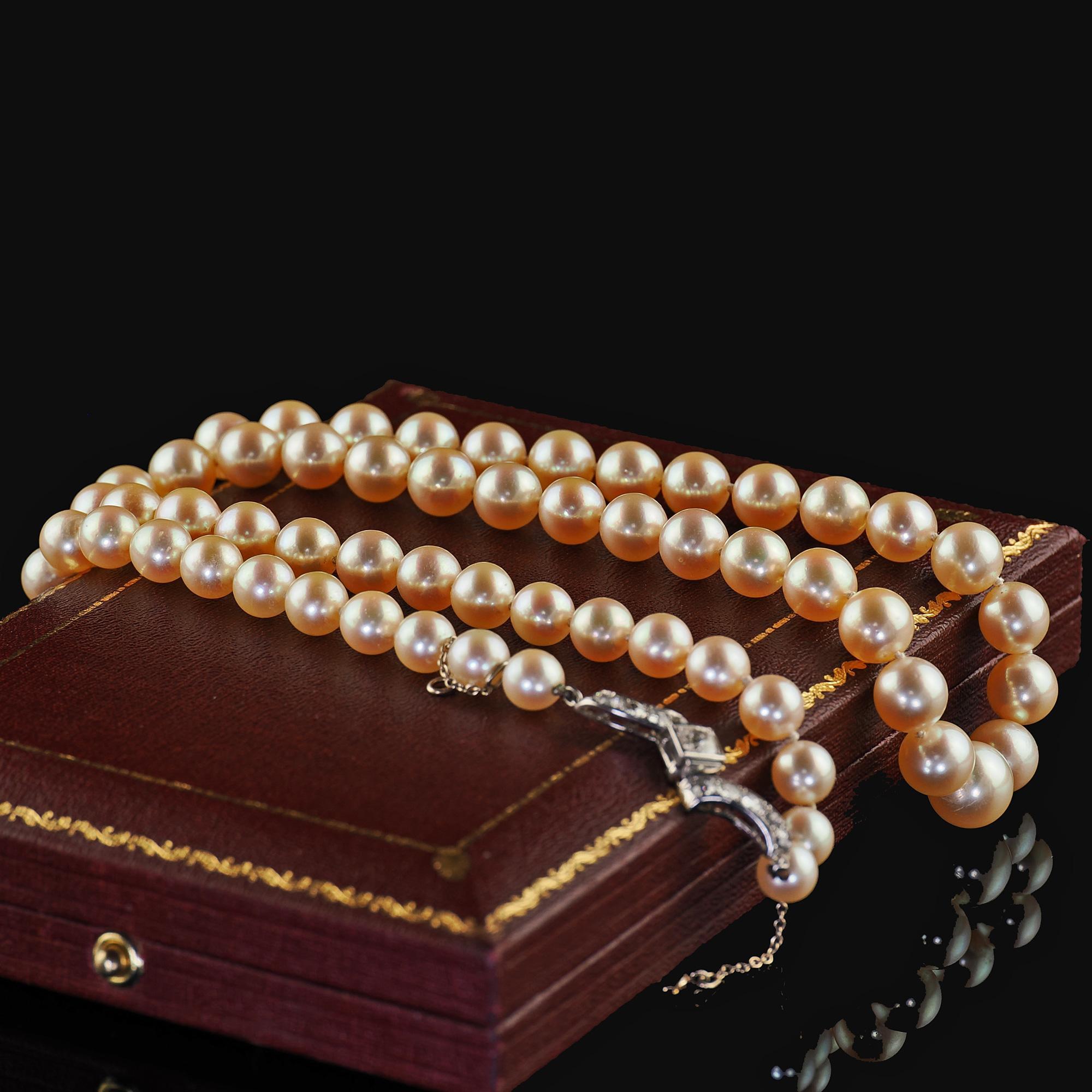 Taglio rotondo Antique French Art Deco Platinum Old Euro Diamond Akoya Pearl Strand Necklace (Collana di perle Akoya) in vendita