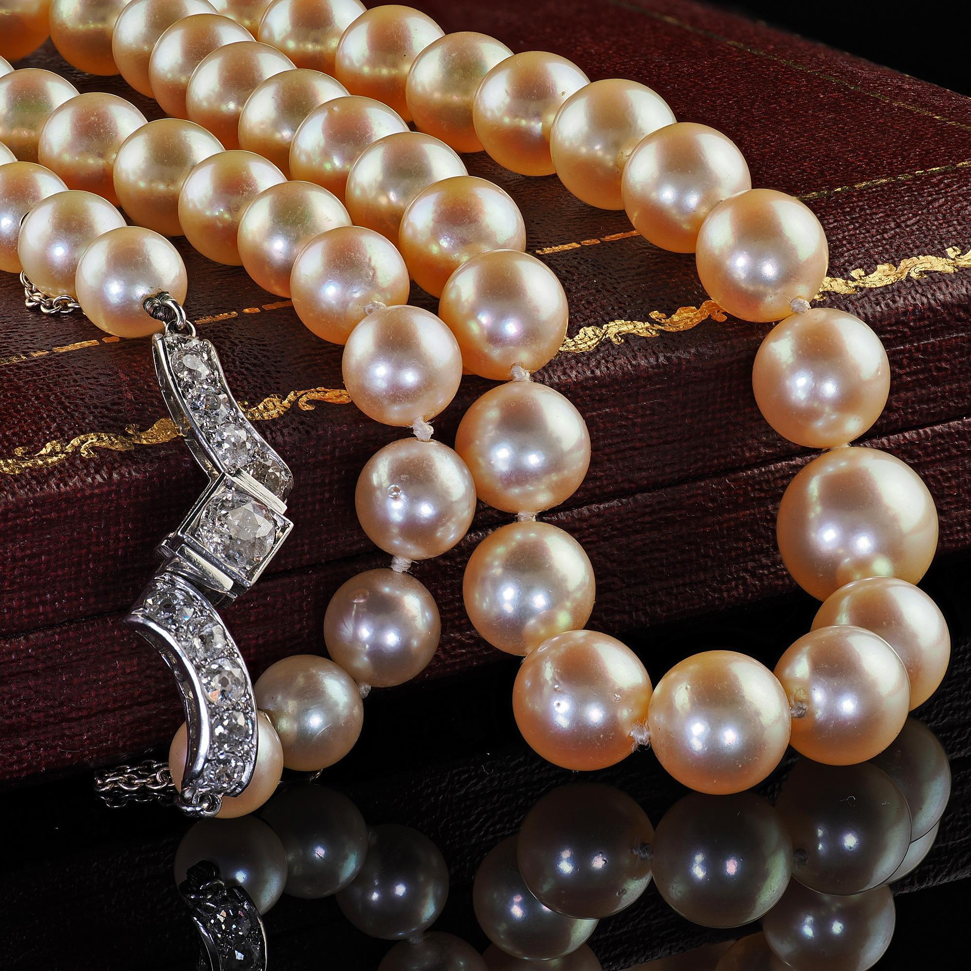 Donna Antique French Art Deco Platinum Old Euro Diamond Akoya Pearl Strand Necklace (Collana di perle Akoya) in vendita