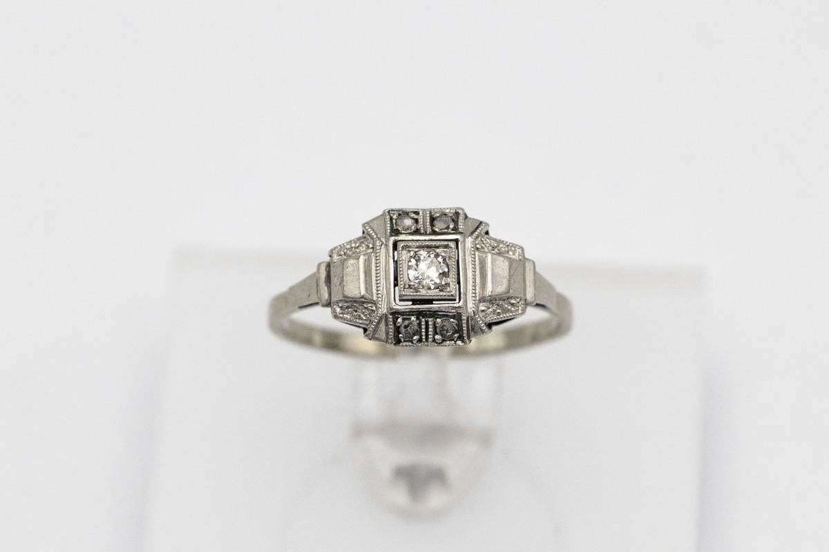 Antique French Art Deco ring with diamond, France, 1930s. In Good Condition For Sale In Chorzów, PL