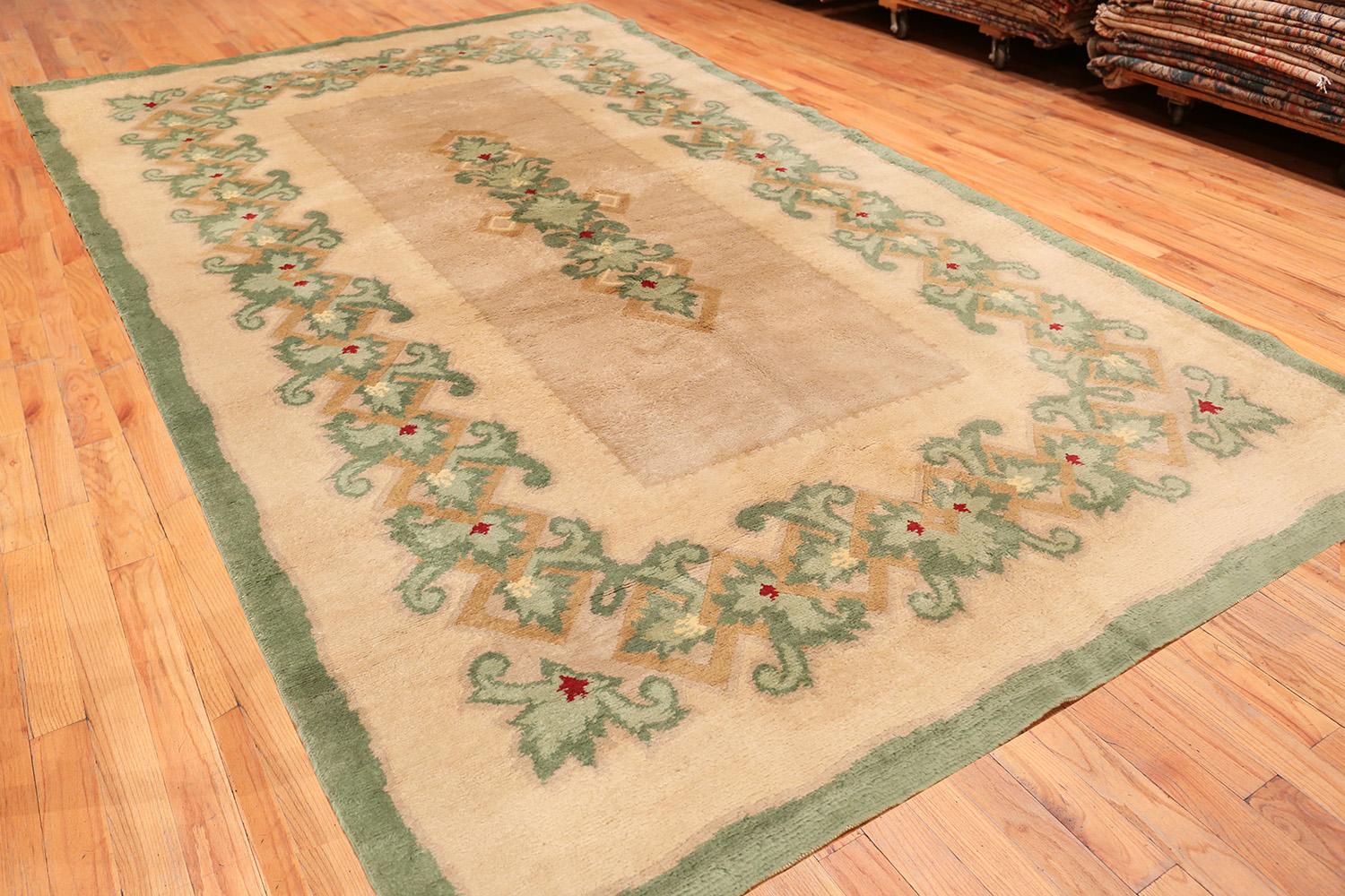 Magnificent and Luxurious Antique French Art Deco Rug Attributed to Leleu, Country of Origin / Rug Type: French Rug, Circa Date: 1920 . Size: 7 ft 10 in x 12 ft 10 in (2.39 m x 3.91 m)

Jules Leleu was a French furniture designer whose worked