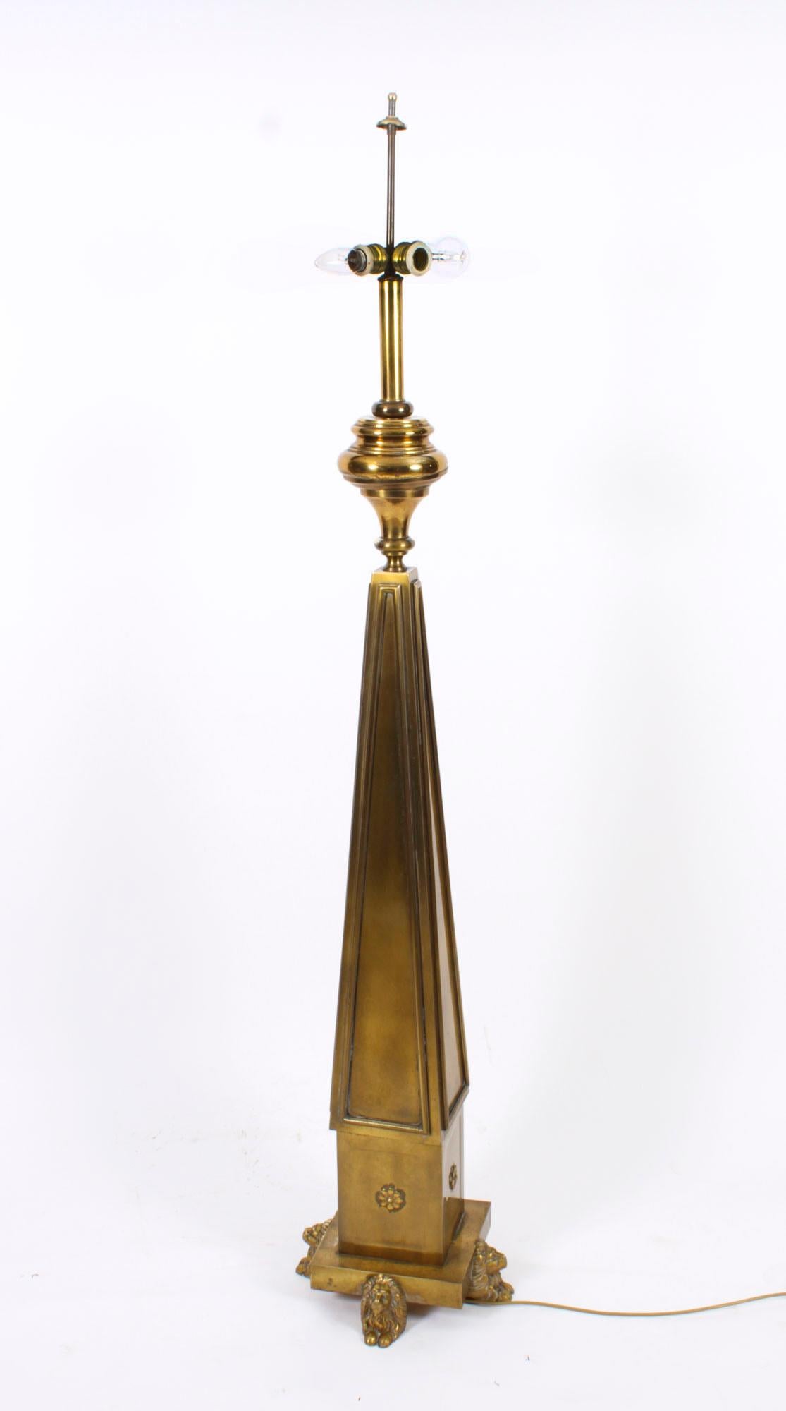 Lampe standard Art déco française ancienne avec abat-jour datant d'environ 1920 en vente 6