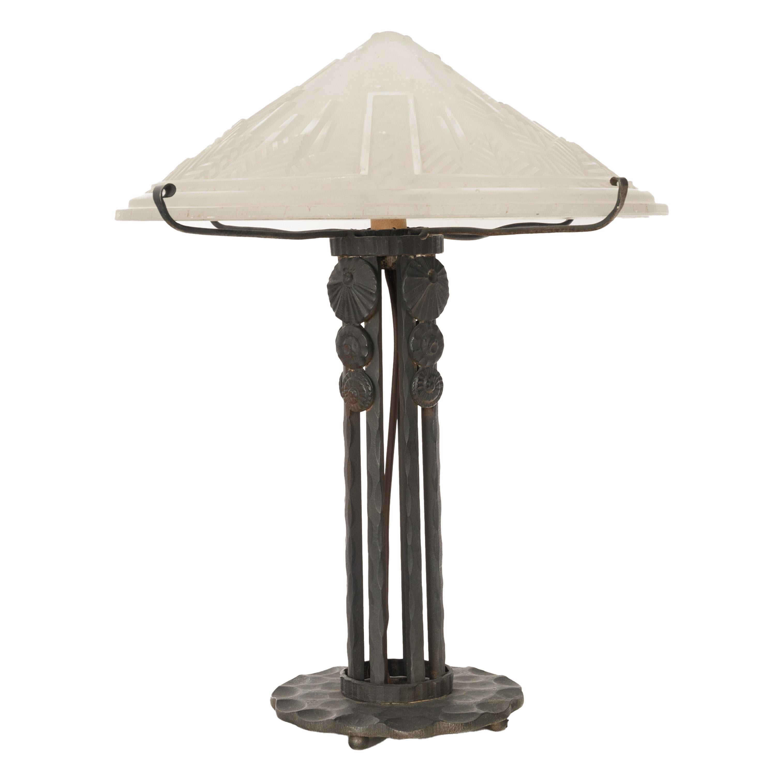 Antique French Art Deco Table Lamp Muller Frères Glass Iron Luneville  In Good Condition For Sale In Portland, OR