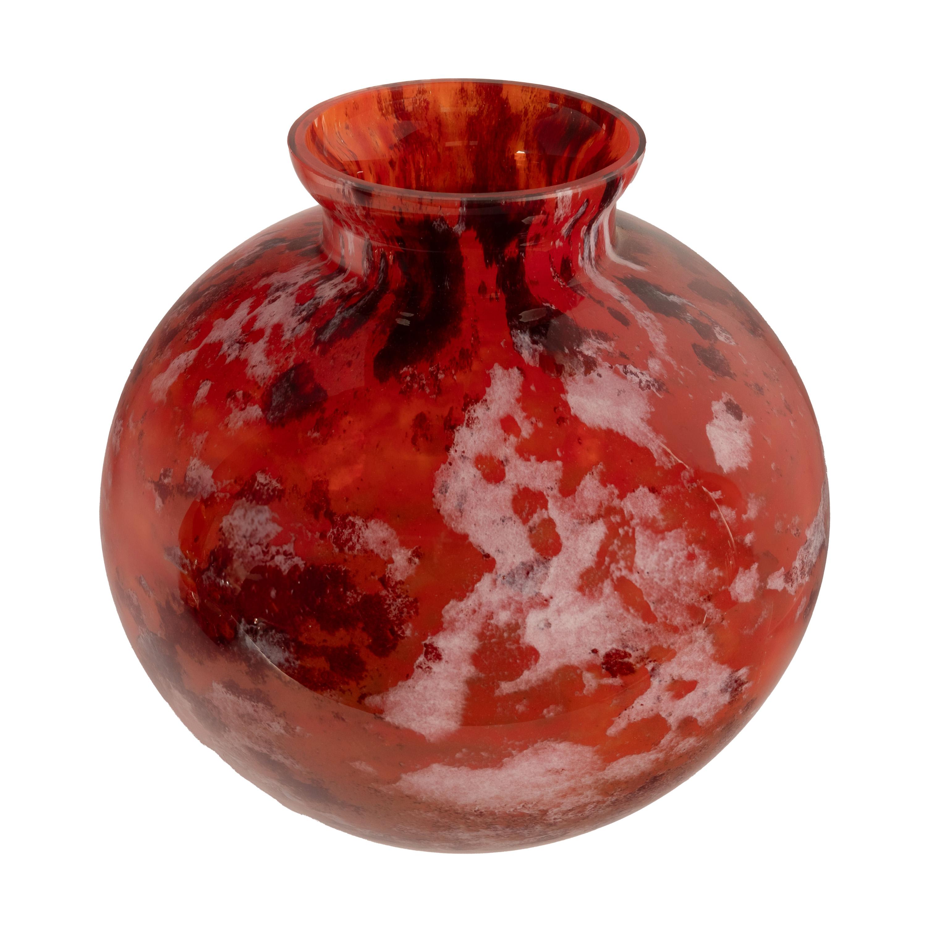 Early 20th Century Antique French Art Deco Verriere d'Art Lorraine Art Glass Vase for Daum 1925