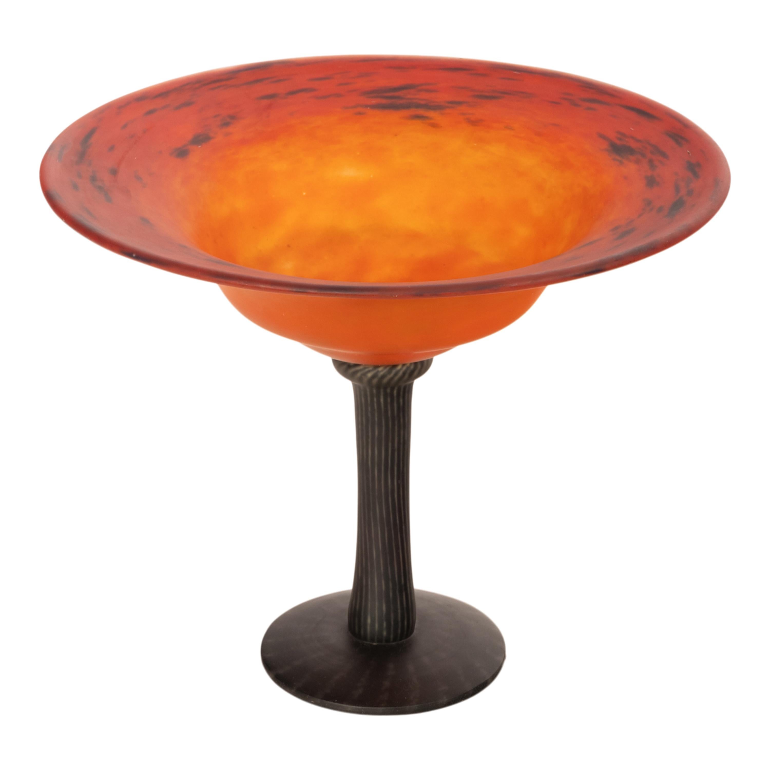 Inizio XX secolo Antique French Art Glass Art Deco Schneider Orange Glass Coupe Bowl 1920 in vendita