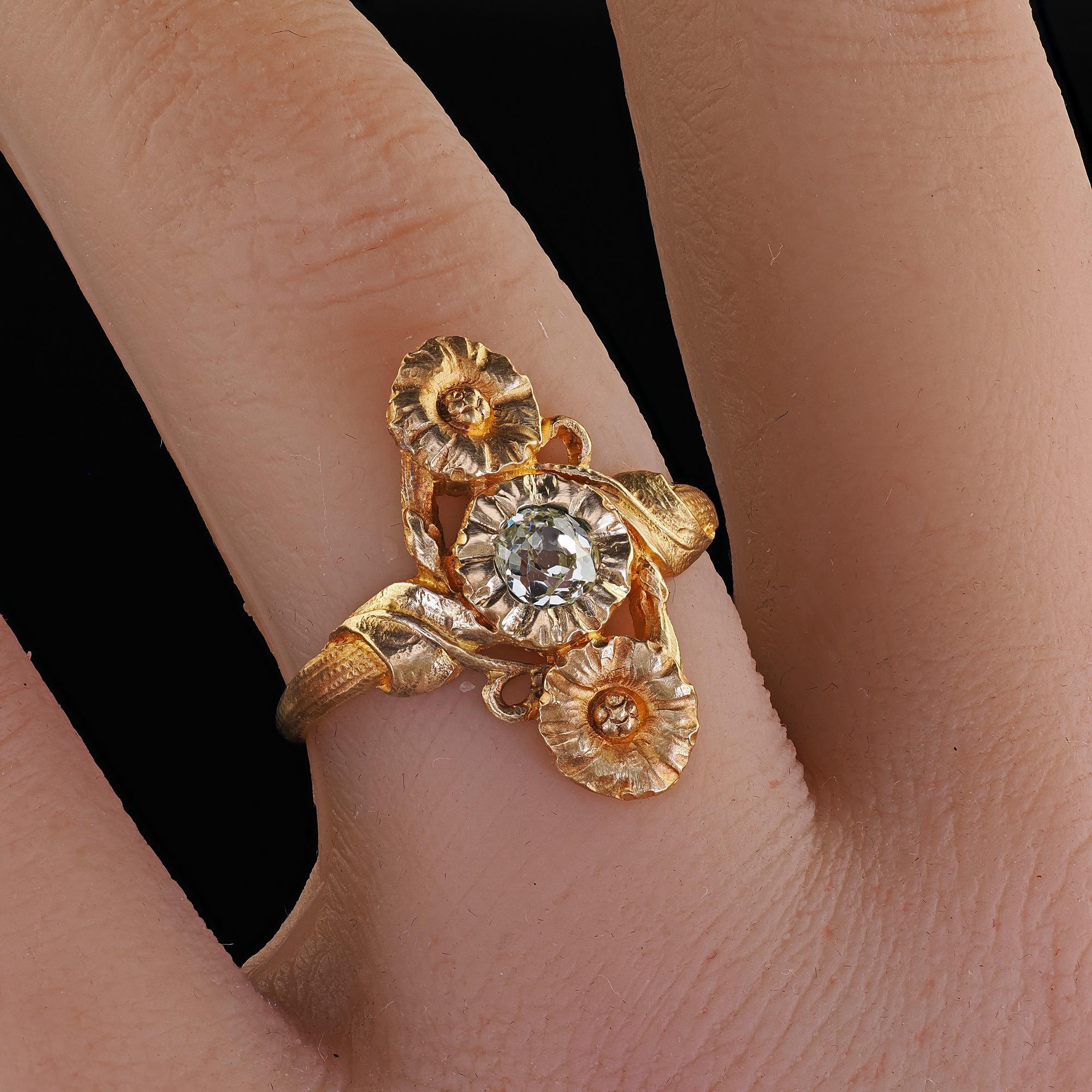 Antique French Art Nouveau Or jaune 18K Diamonds Mine Ancienne Bague florale en vente 5