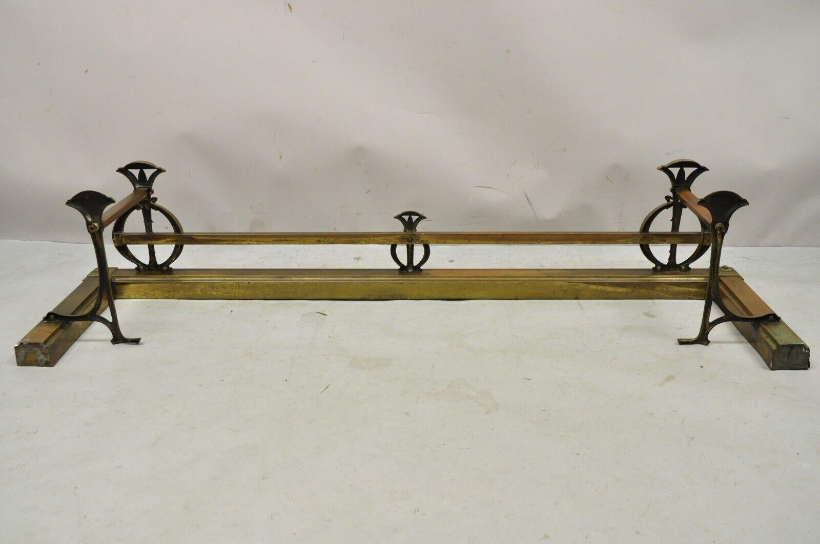 Antique French Art Nouveau Bow and Bellflower Brass Fireplace Fender For Sale 2