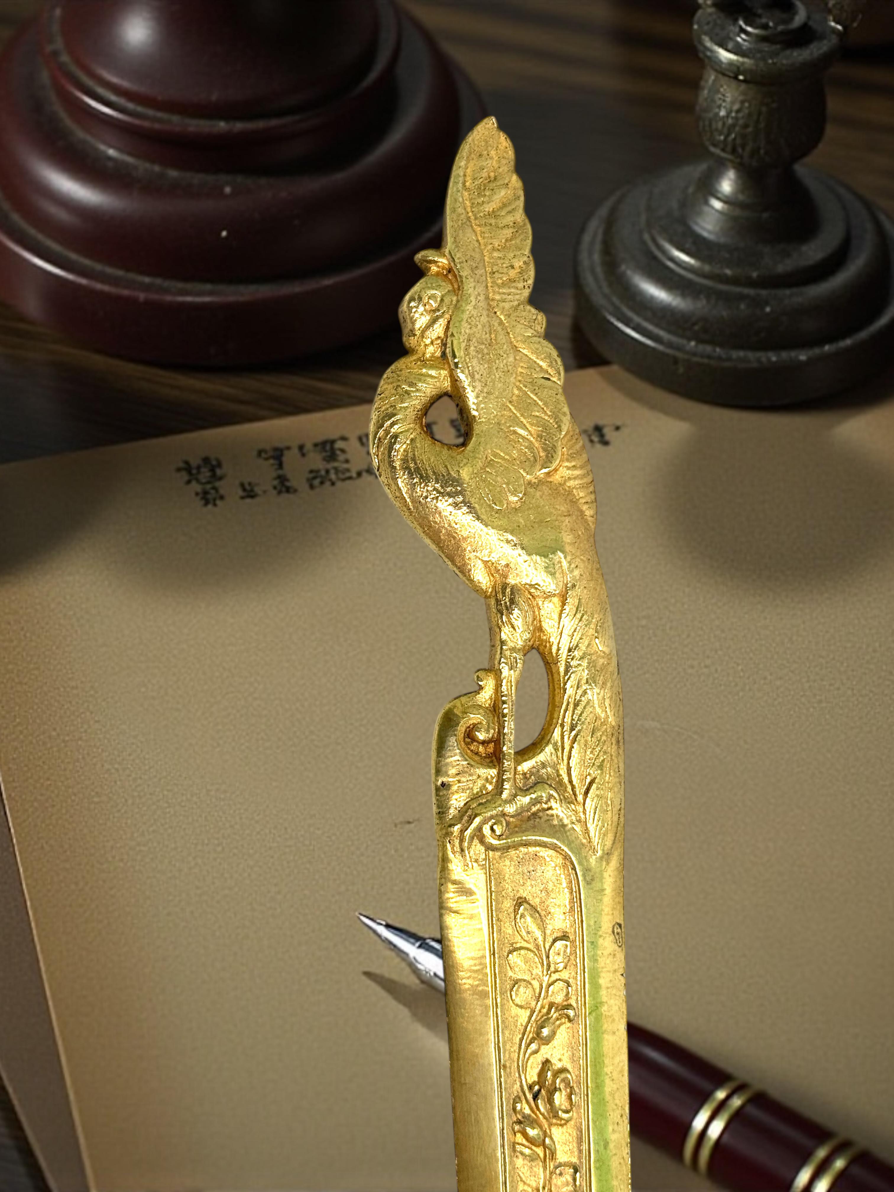 Antique French Art Nouveau Bronze Vogel & Rosen Brieföffner, 1900s oder älter im Angebot 3