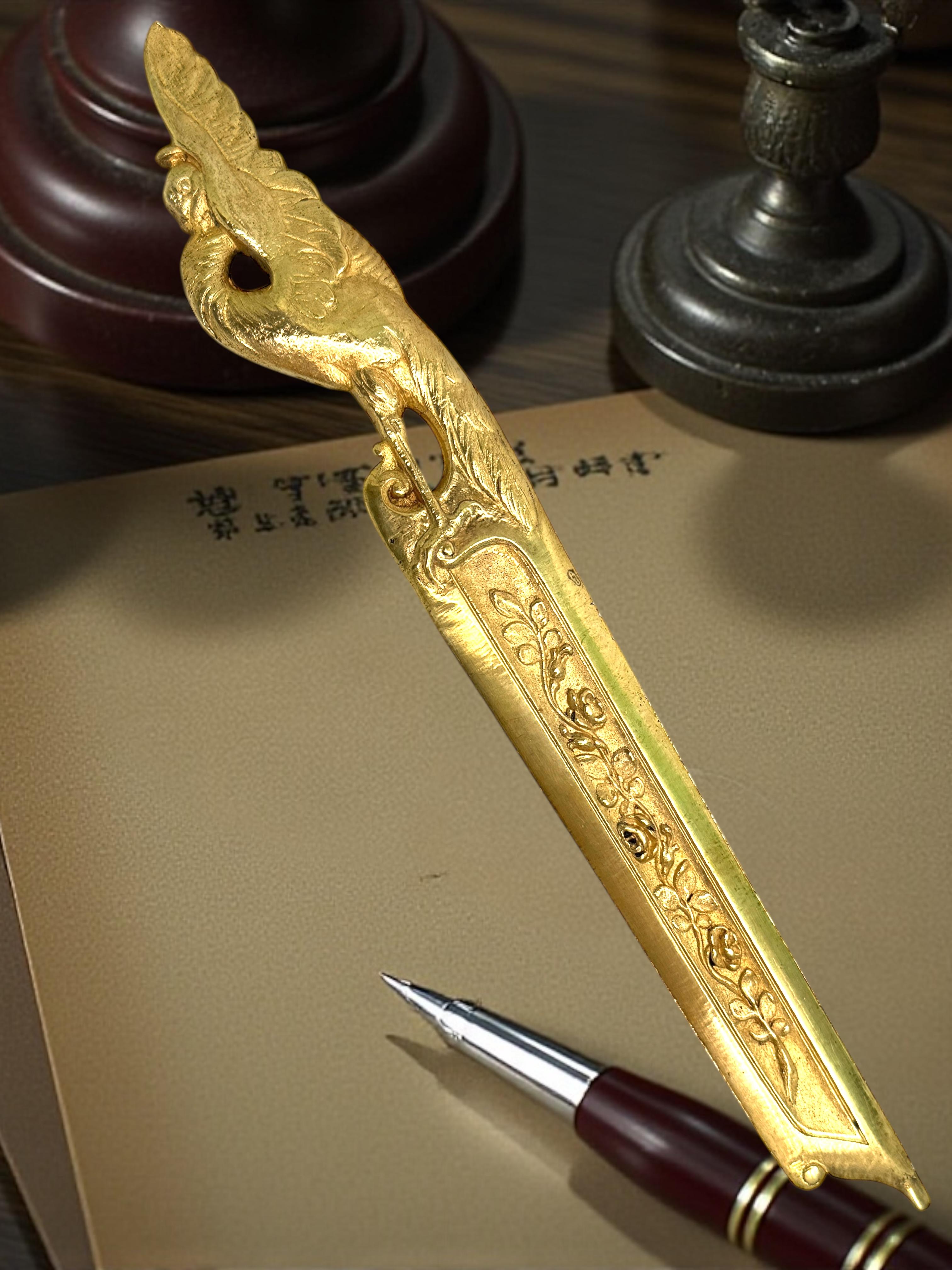 Antique French Art Nouveau Bronze Vogel & Rosen Brieföffner, 1900s oder älter im Angebot 4