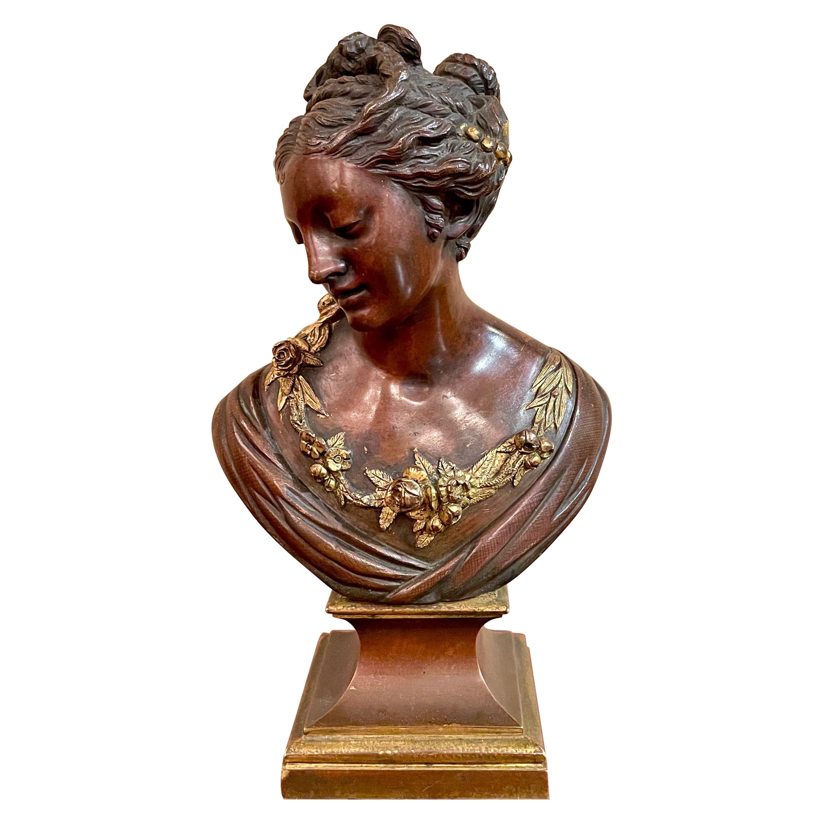 Antique French Art Nouveau Busto in bronzo su stativo di una giovane donna, CIRCA 1890. in vendita
