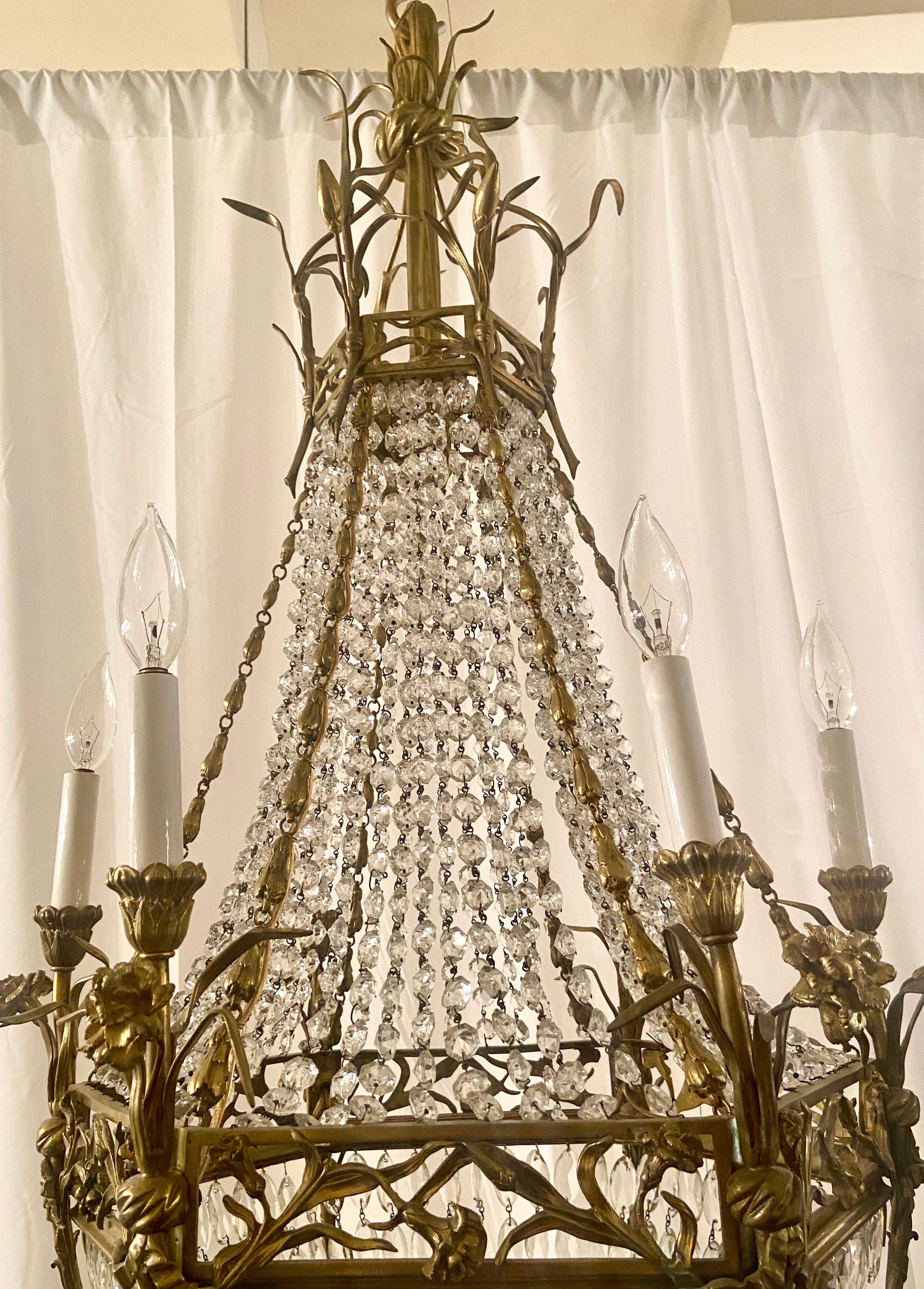 Antique French Art Nouveau Bronze D' Ore & Crystal Chandelier, Circa 1910-1920. In Good Condition In New Orleans, LA