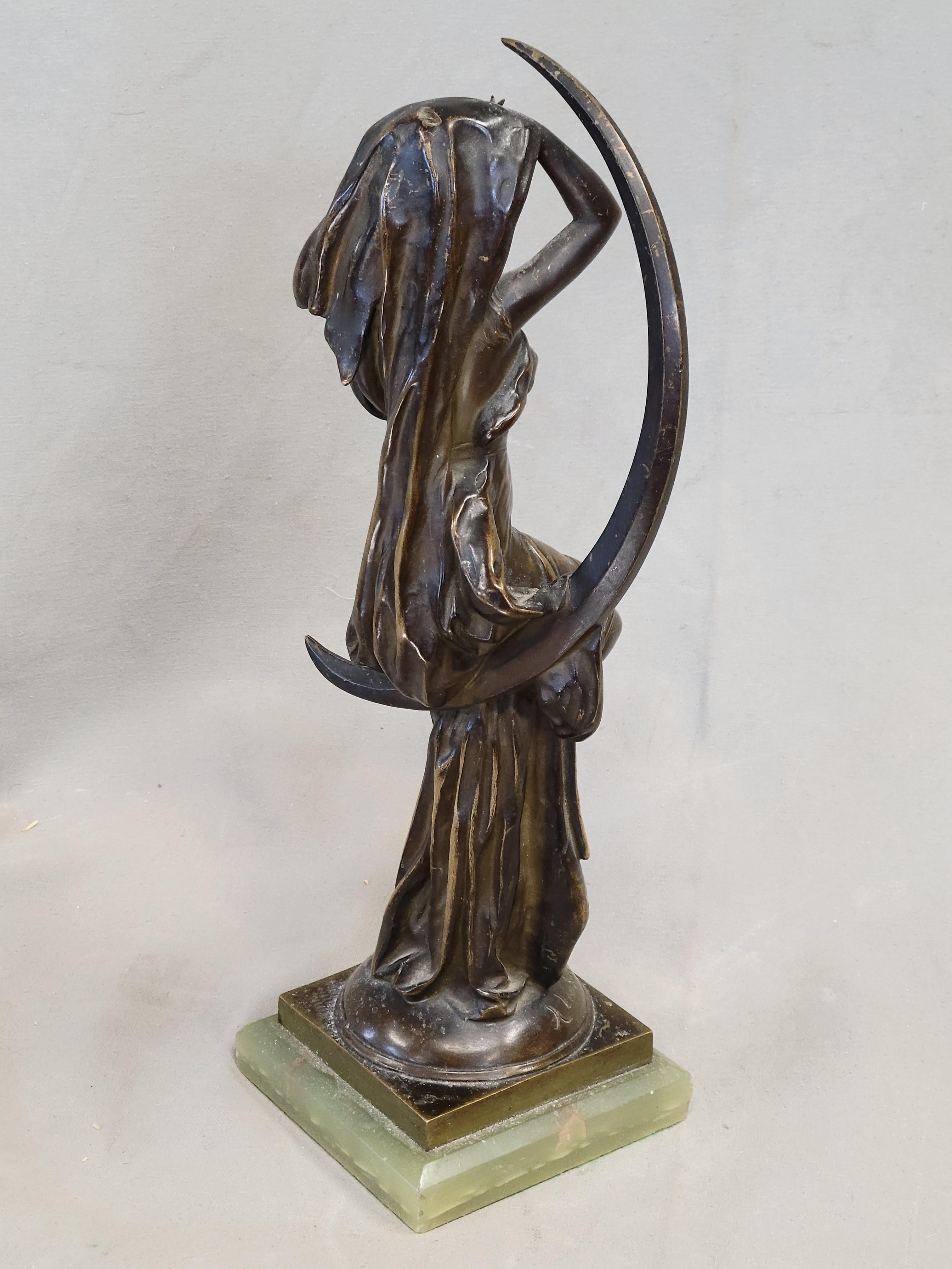 Antique French Art Nouveau Escultura de bronce de una mujer firmada H. Lavasseur (RL) en Bueno estado para la venta en Centennial, CO