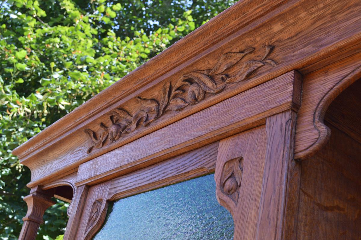 Antique French Art Nouveau Buffet in Carved Chestnut Wood, circa 1900 For Sale 9