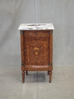 Antique French Art Nouveau Comodino in intarsio di marmo di radica con ormeggio in bronzo