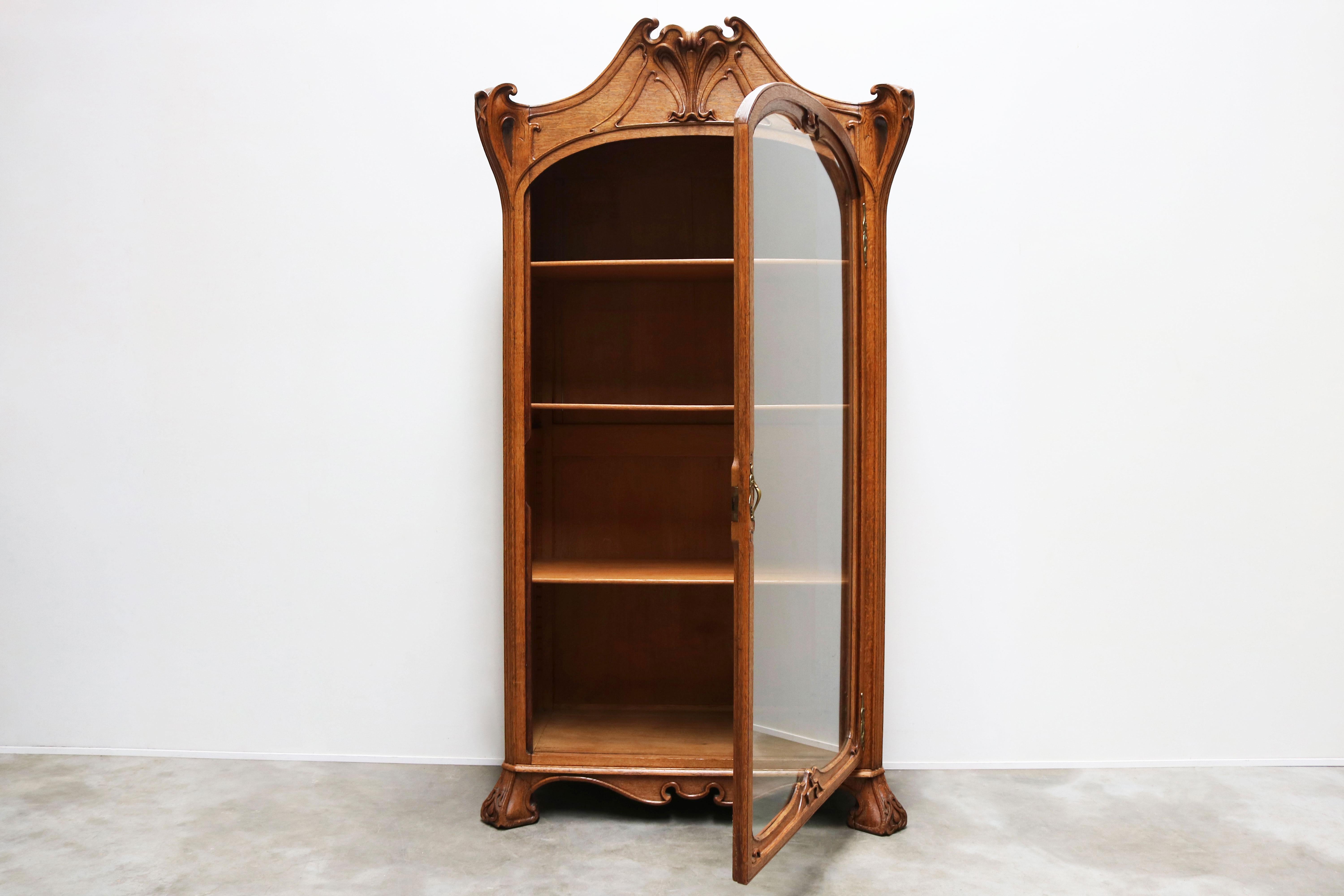 Exquisite French Art Nouveau Cabinet / Display cabinet by famous French architect / designer Henri Sauvage 1900.
A very large impressive cabinet that makes such a statement! 
Amazing attention to detail for example the Art Nouveau Design of the