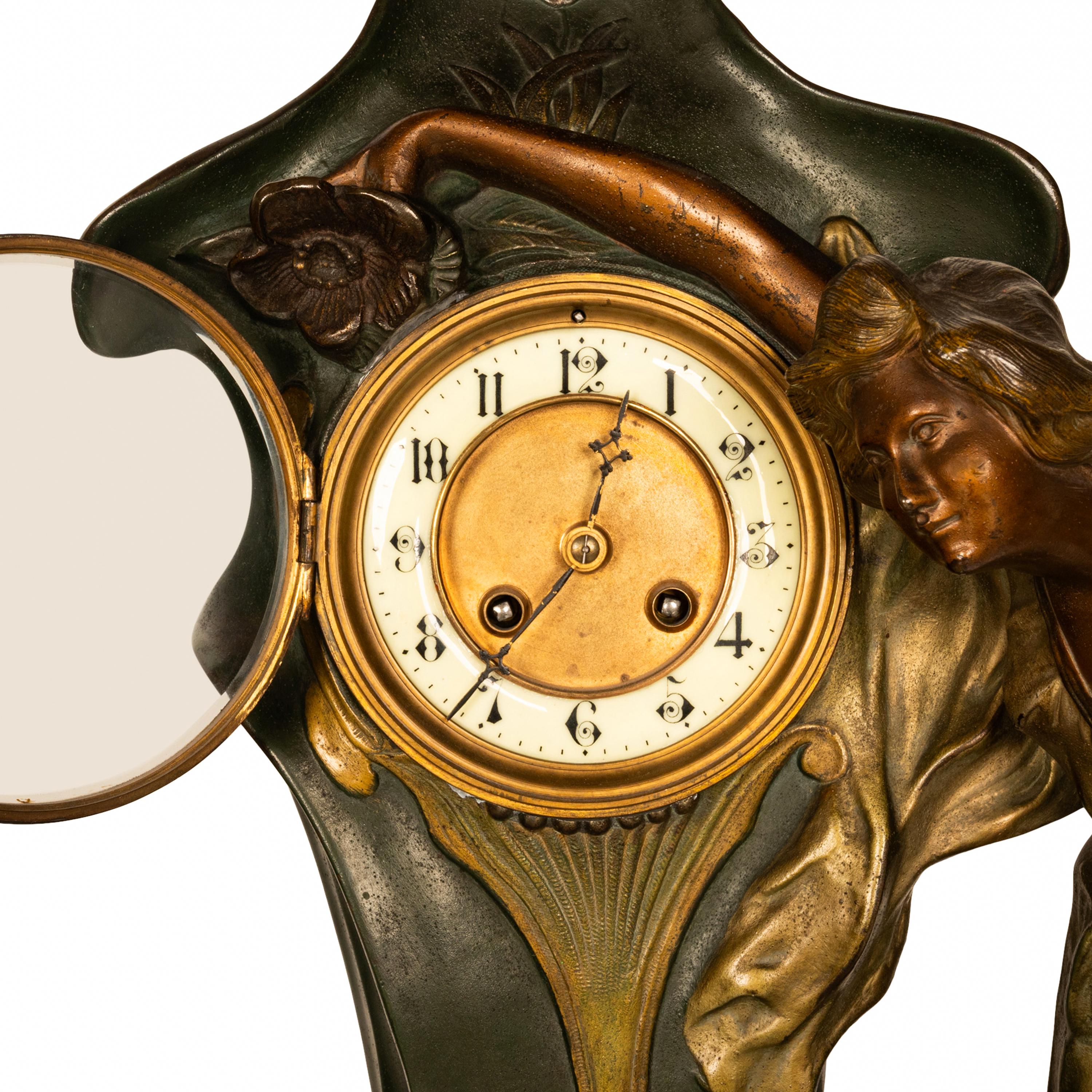 Antike französische 8-Tage-Uhr im Art nouveau-Stil aus kalt bemalter Bronze mit Figurenstatue, 1900 im Angebot 9