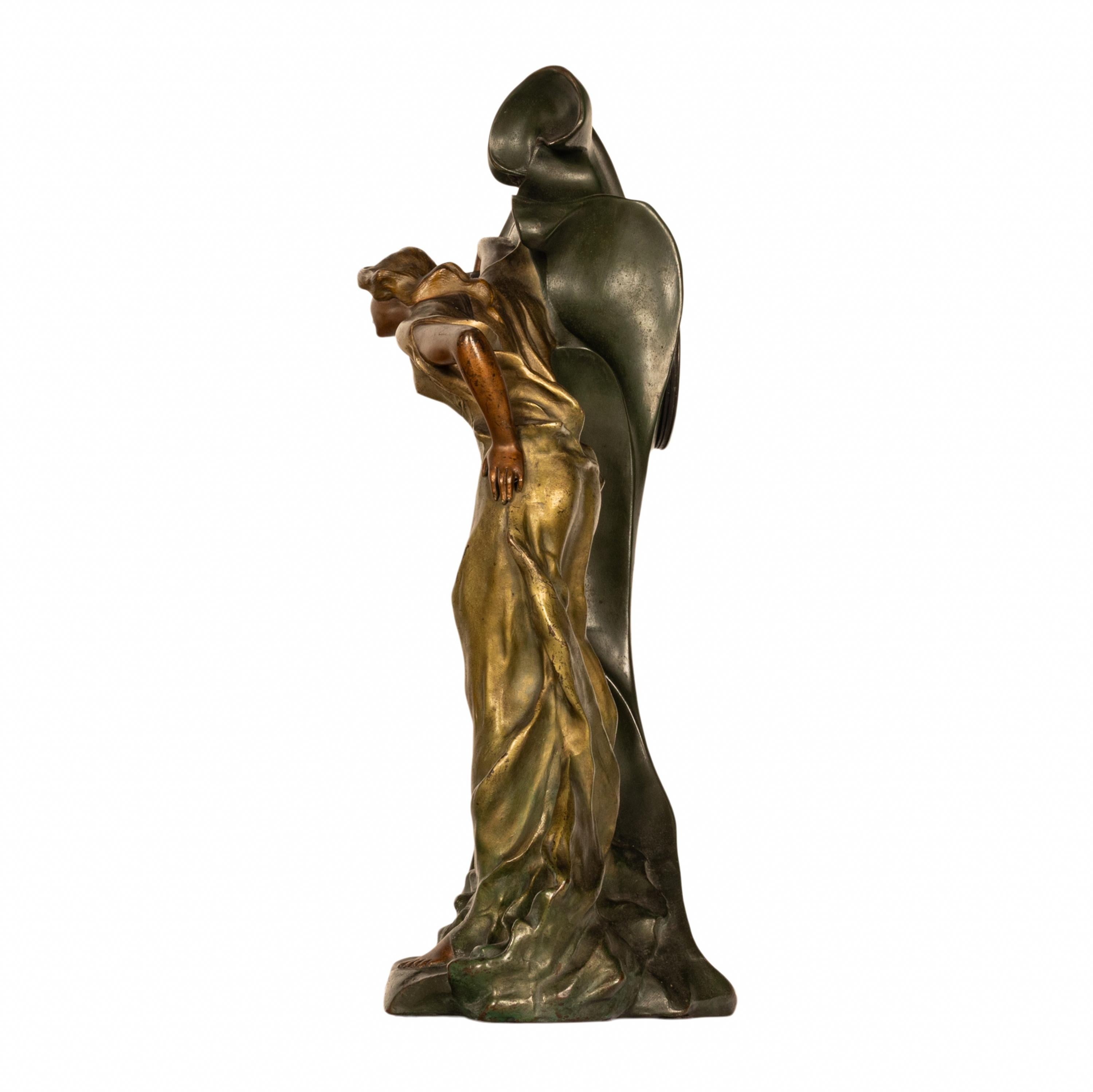 Antike französische 8-Tage-Uhr im Art nouveau-Stil aus kalt bemalter Bronze mit Figurenstatue, 1900 im Angebot 2