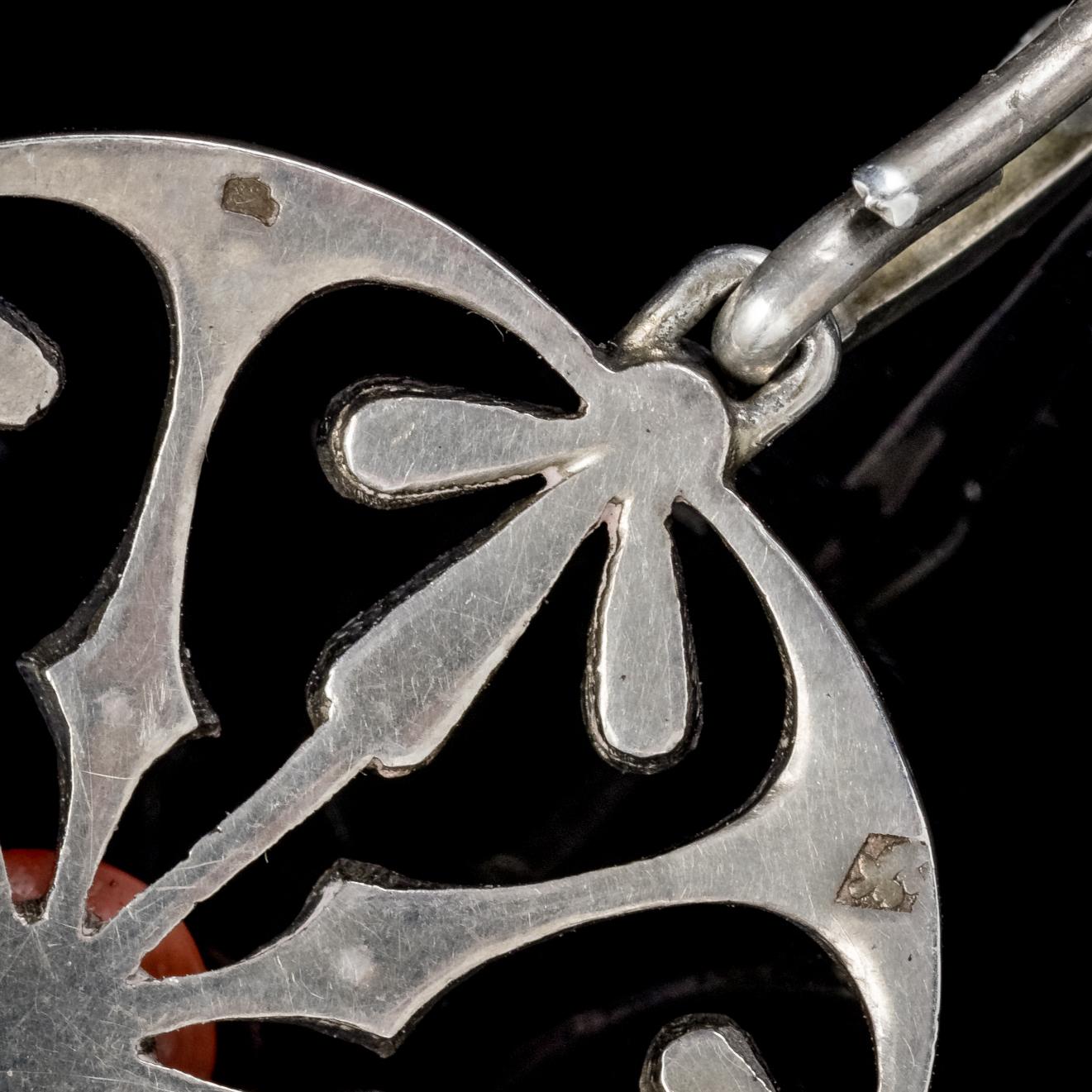 Antique French Art Nouveau Coral Snowflake Pendant Silver, circa 1900 (Art nouveau)