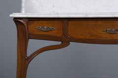 Ancienne table de toilette française Art Nouveau en chêne avec plateau en marbre de Carrare