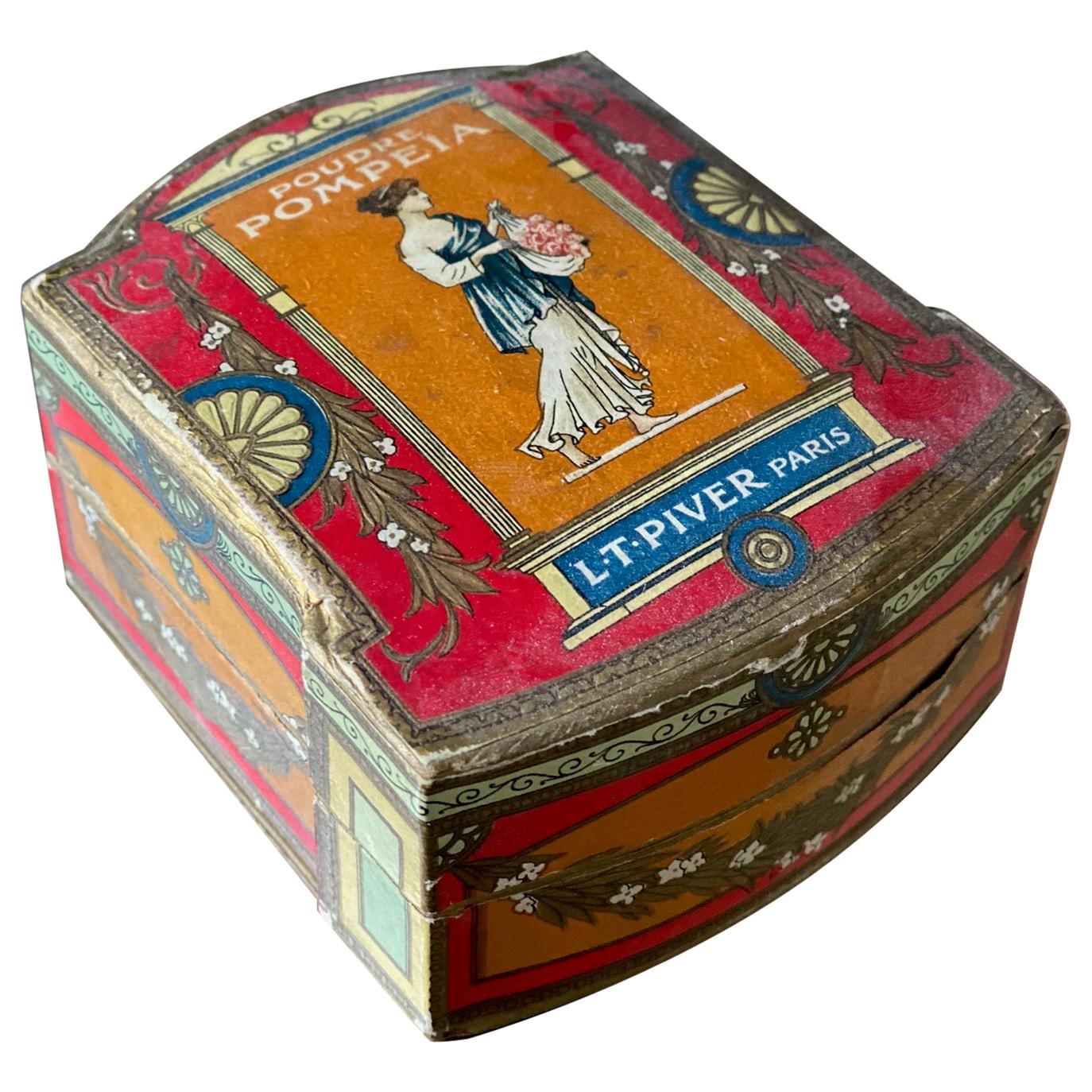 Ancienne boîte à poudre en papier Art nouveau français « Poudre Lt Piver Pompeia ». en vente