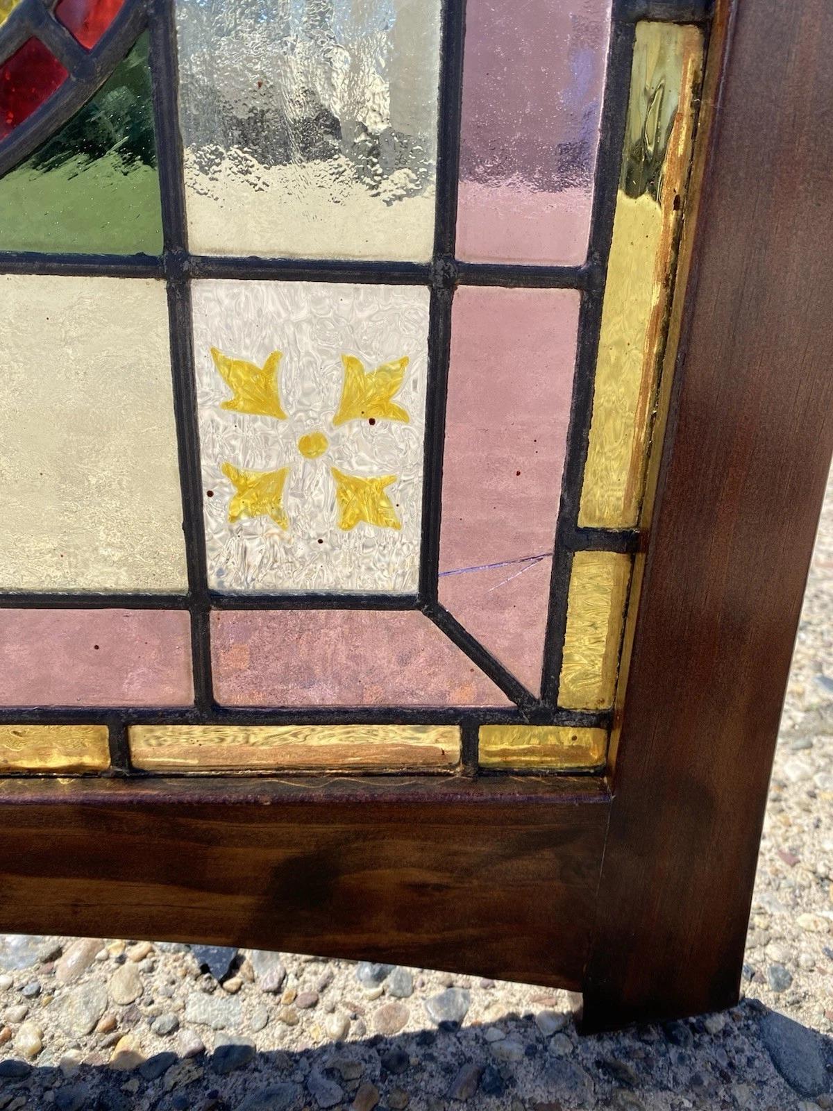 Antique French Art Nouveau Stained Leaded Glass Windows with Birds - a Pair en venta 3