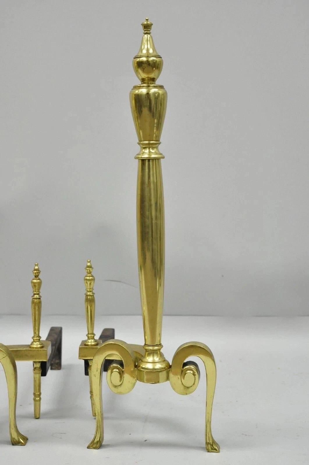 Antique French Art Nouveau Style Brass Urn Finial Fireplace Andirons - a Pair (Art nouveau) im Angebot