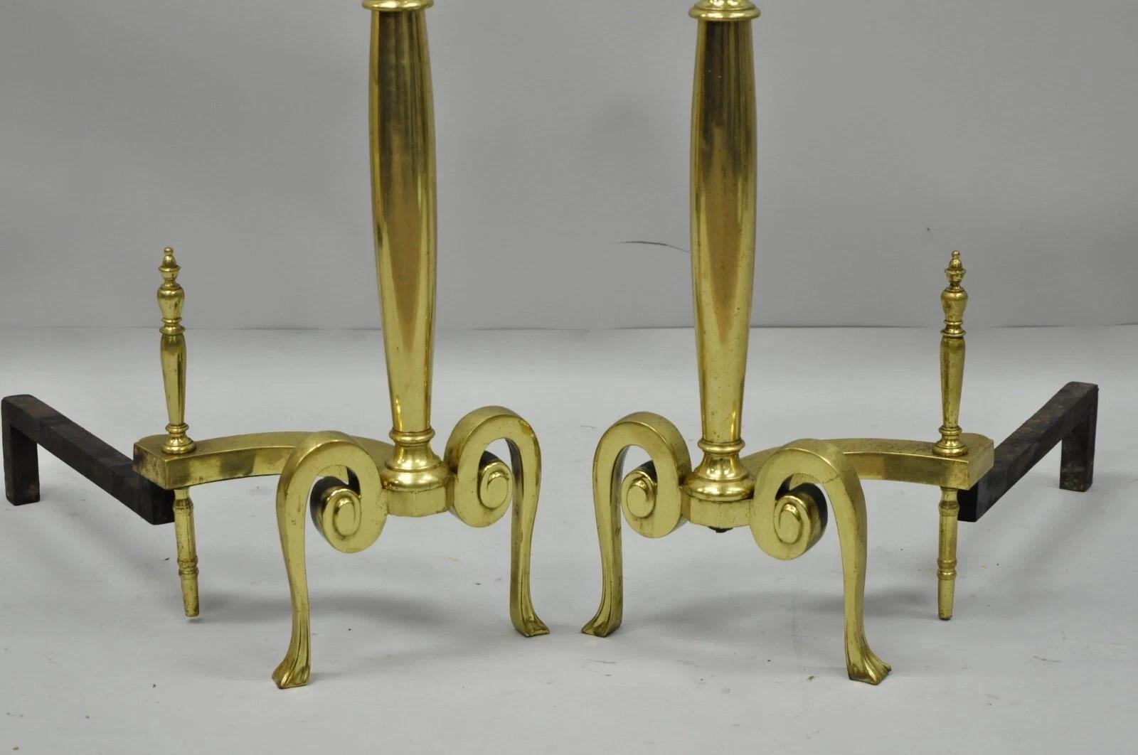 Antique French Art Nouveau Style Brass Urn Finial Fireplace Andirons - a Pair (Messing) im Angebot