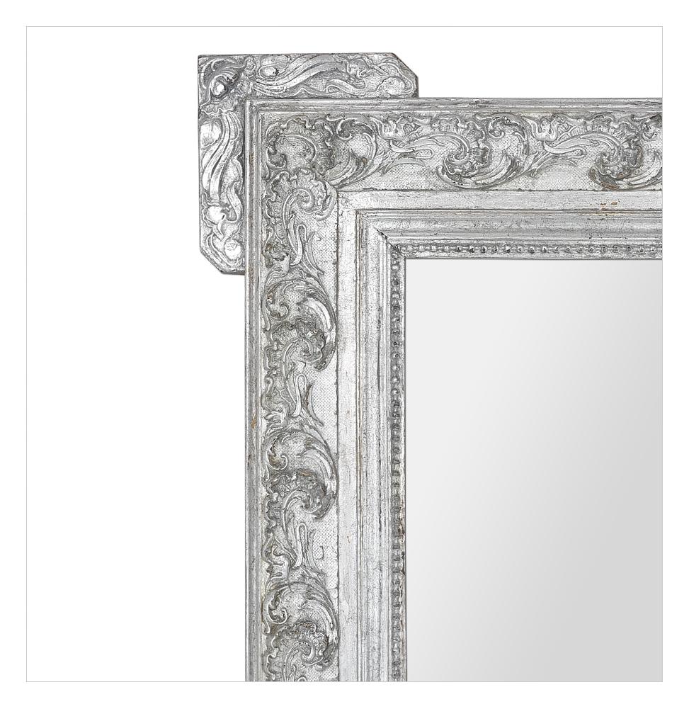 Français Antique Miroir mural en bois d'argent de style Art Nouveau français, circa 1900 en vente