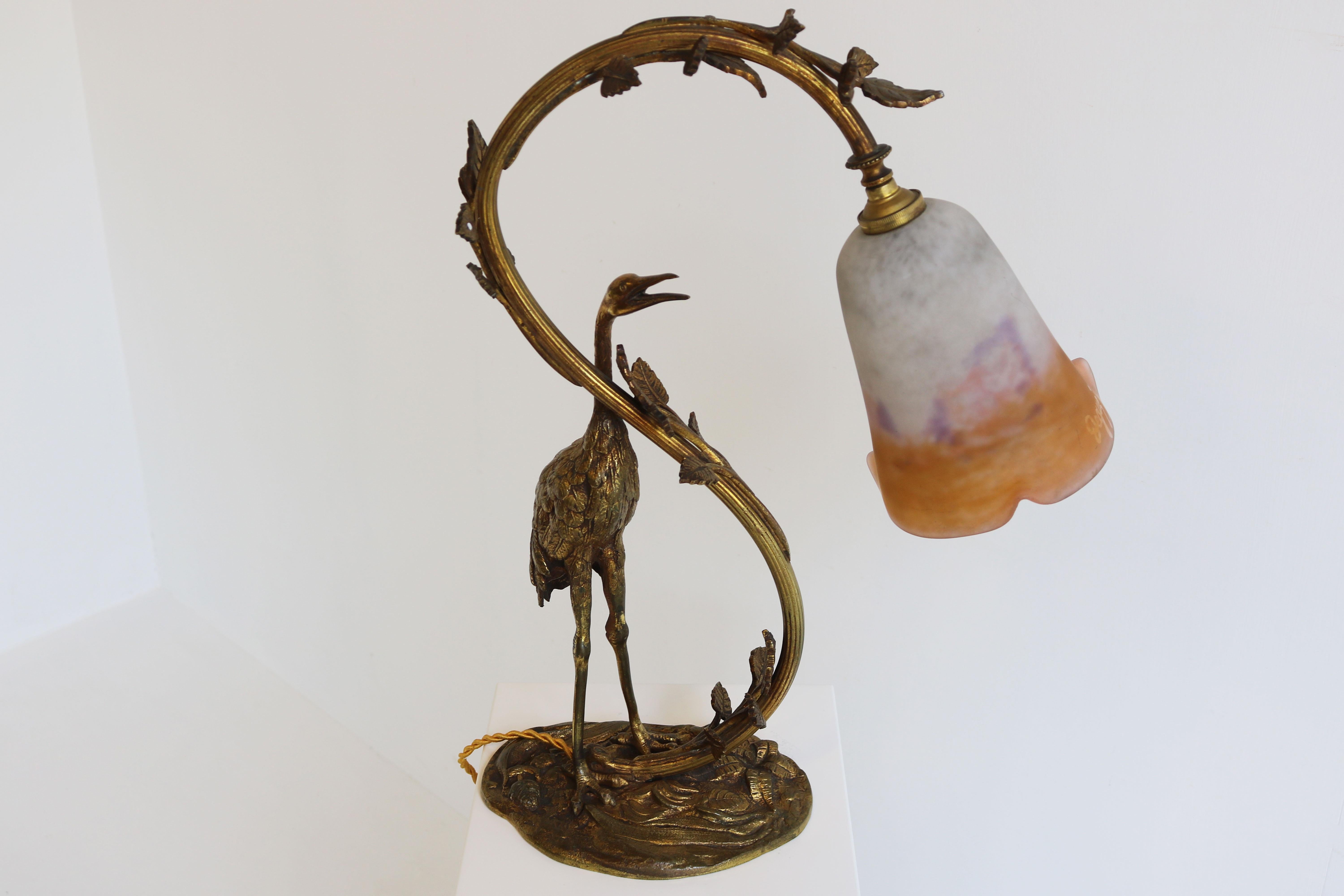 Antique French Art Nouveau Table Lamp Heron by Degue 1920 Pate De Verre Bronze  For Sale 8
