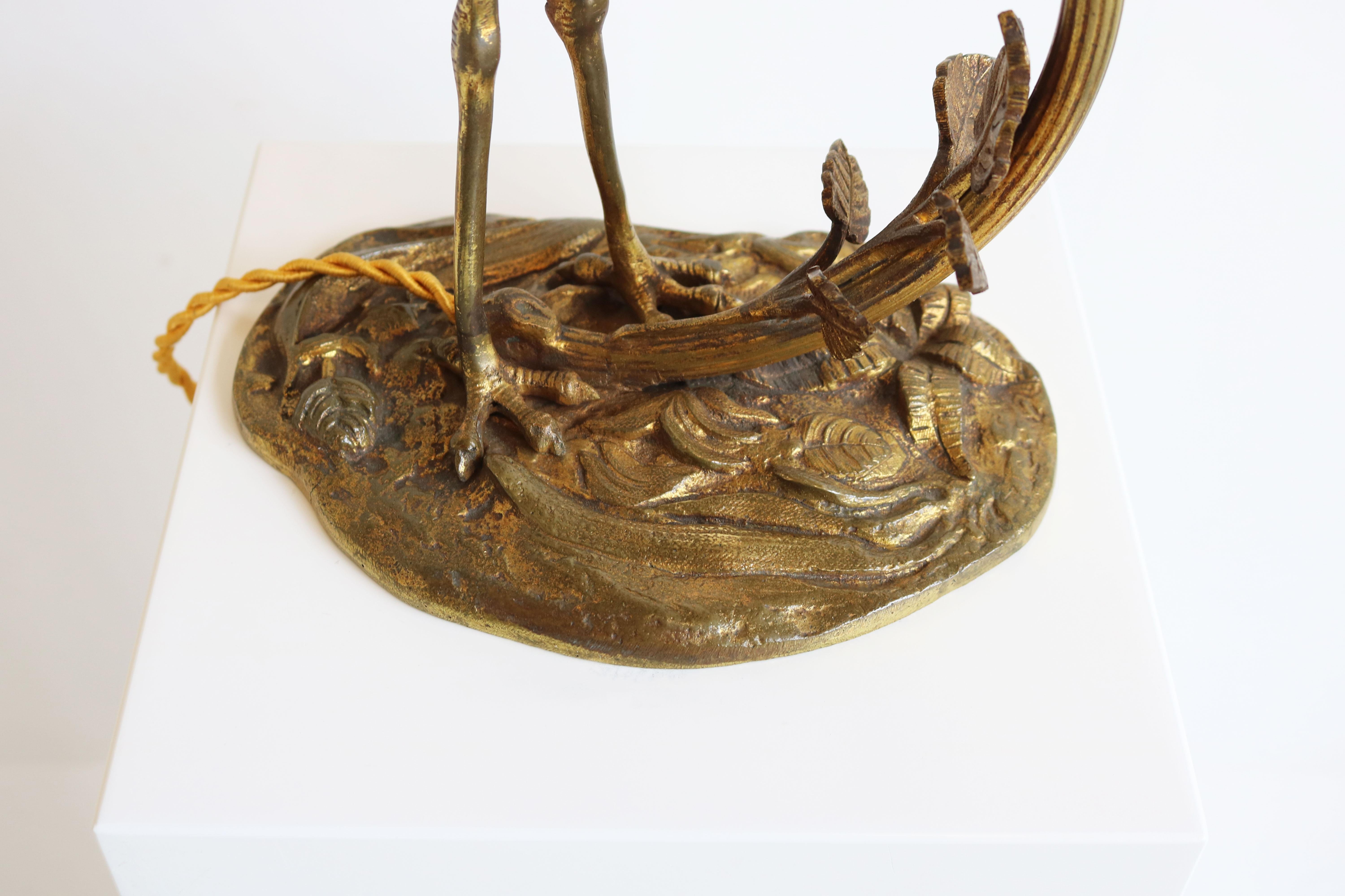 Début du 20ème siècle Ancienne lampe de bureau française Art Nouveau Heron par Degue 1920 Pate De Verre Bronze  en vente
