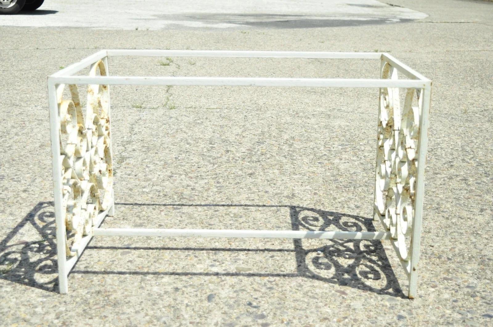 Antique French Art Nouveau Wrought Iron Scrollwork Coffee Table Base, No Top For Sale 5