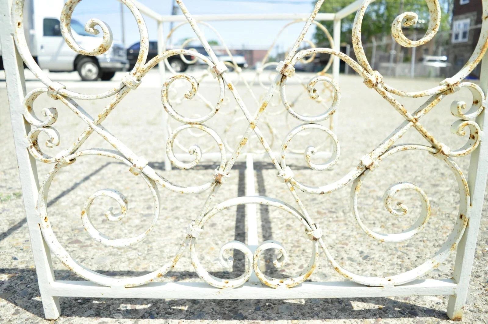Antique French Art Nouveau Wrought Iron Scrollwork Coffee Table Base, No Top For Sale 3