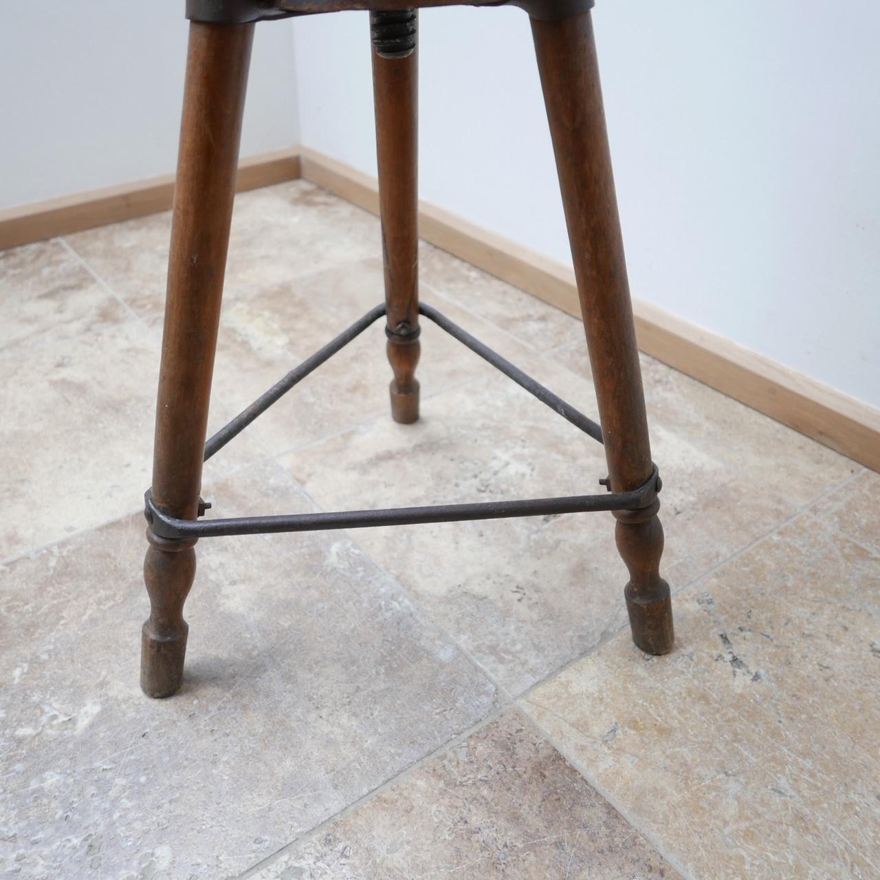 artist stool