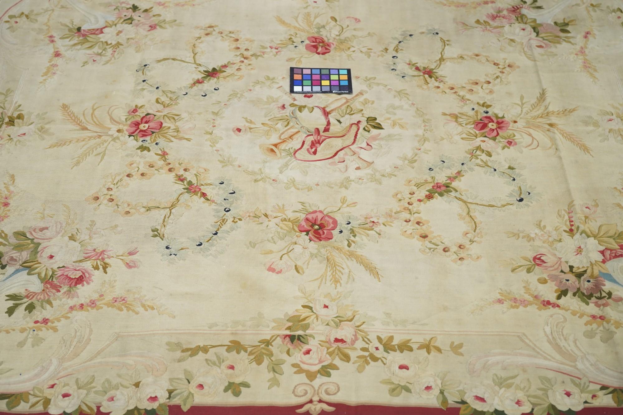 Antique French Aubusson-Beauvais Rug For Sale 4