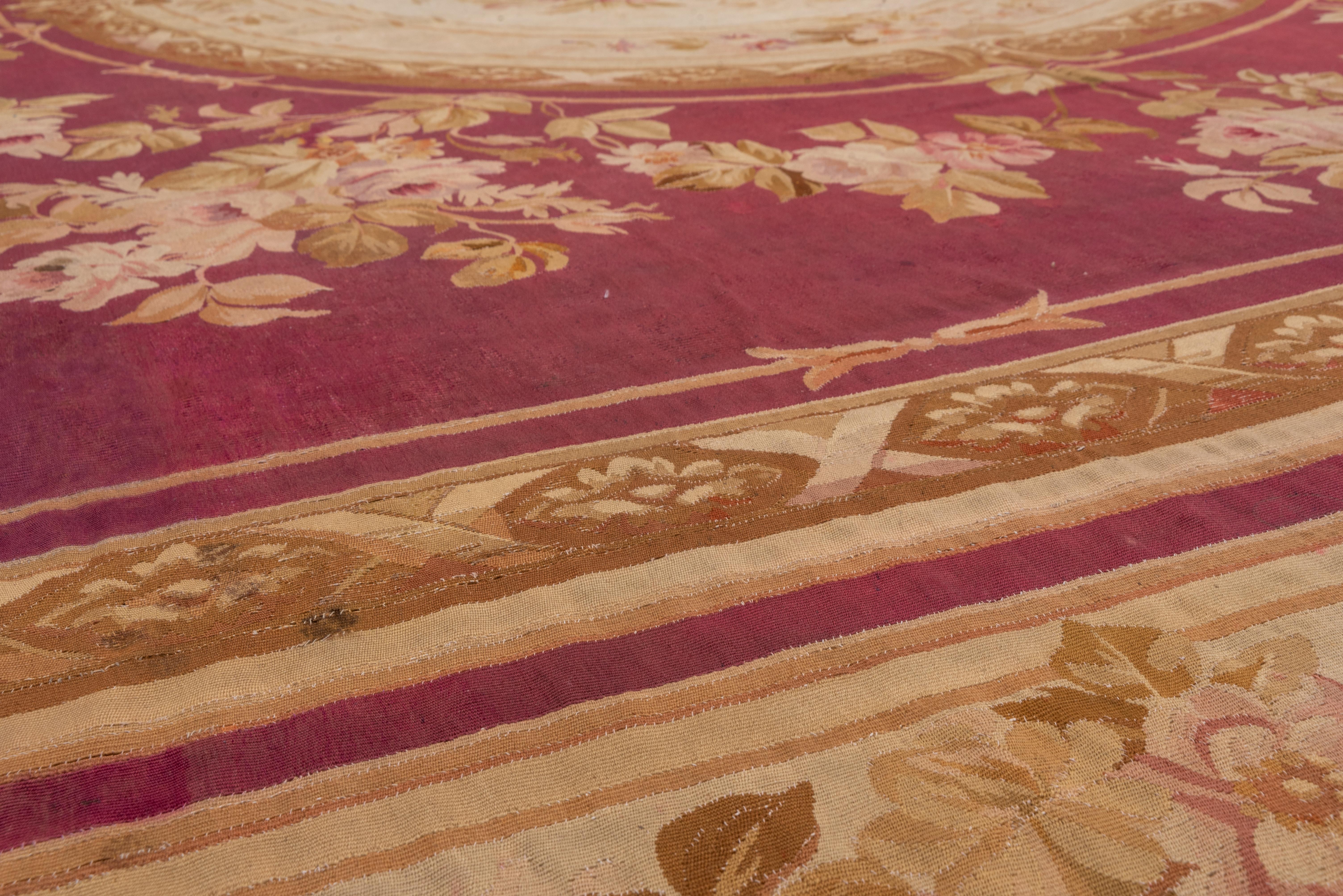 Antique French Aubusson Carpet, circa 1900s For Sale 2
