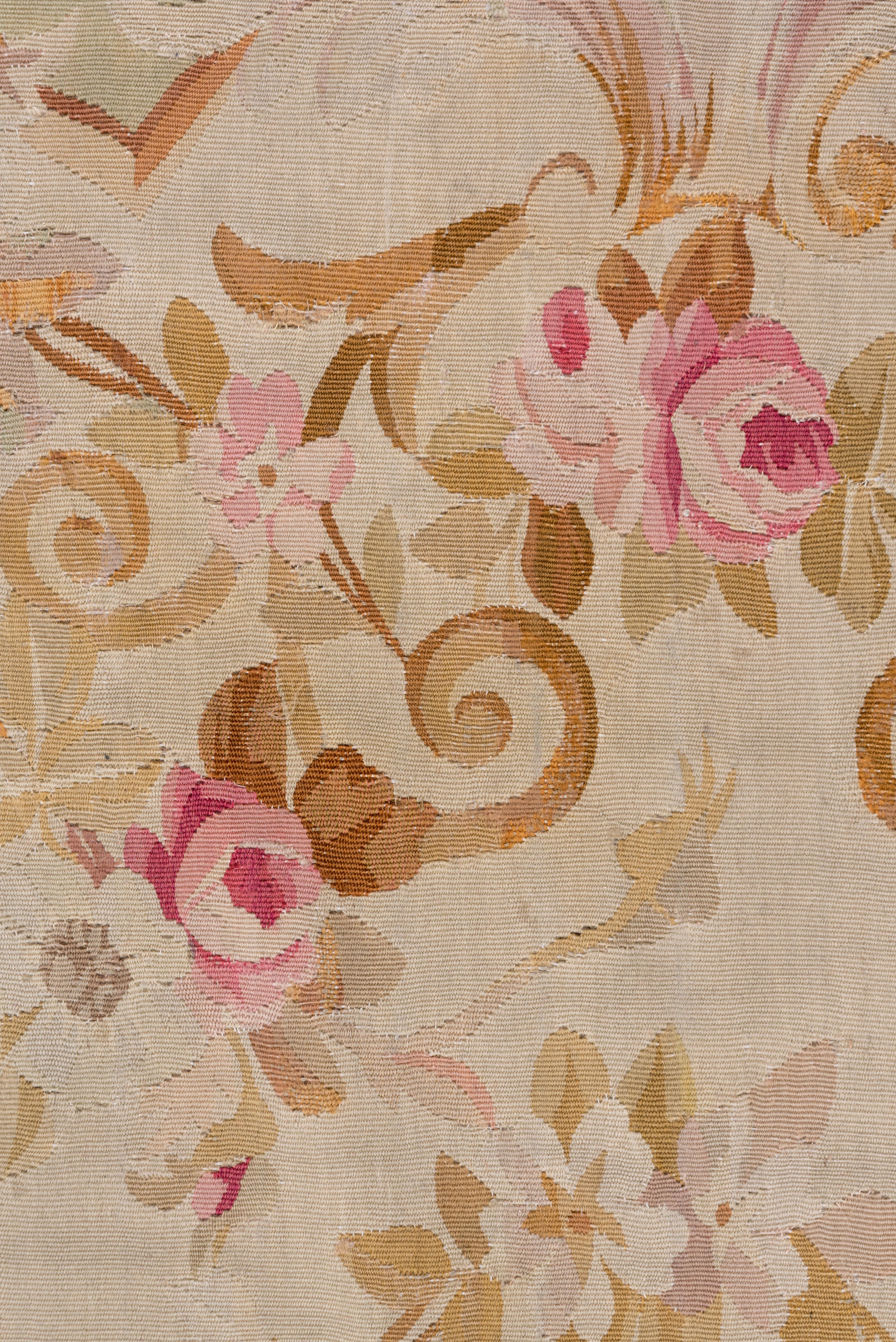 Alfombra Aubusson Antique French, Campo Marfil, Bordes Rojos Francés en venta