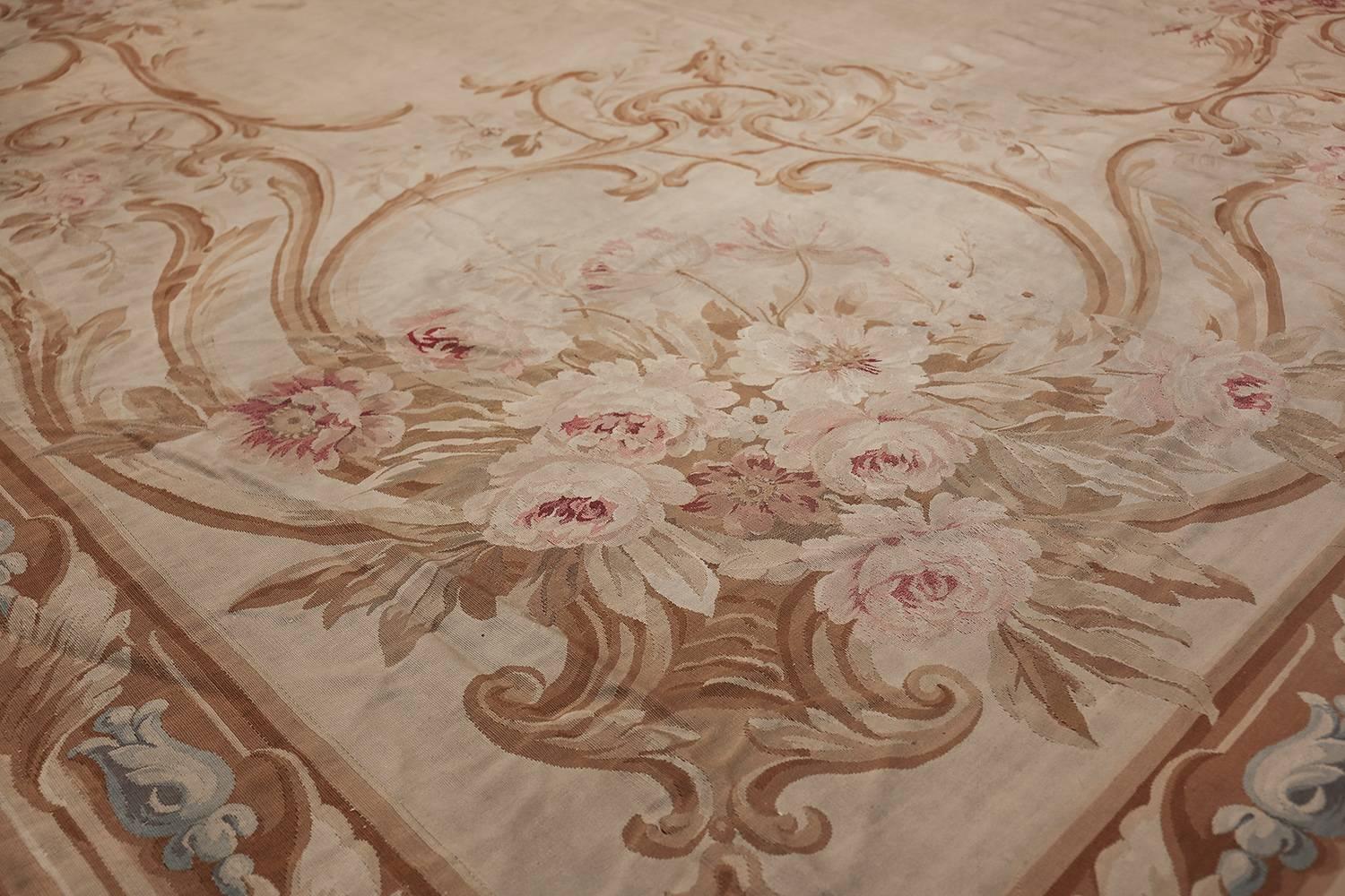 Antique French Aubusson Carpet. Size: 18 ft x 34 ft 6 in (5.49 m x 10.52 m) 2