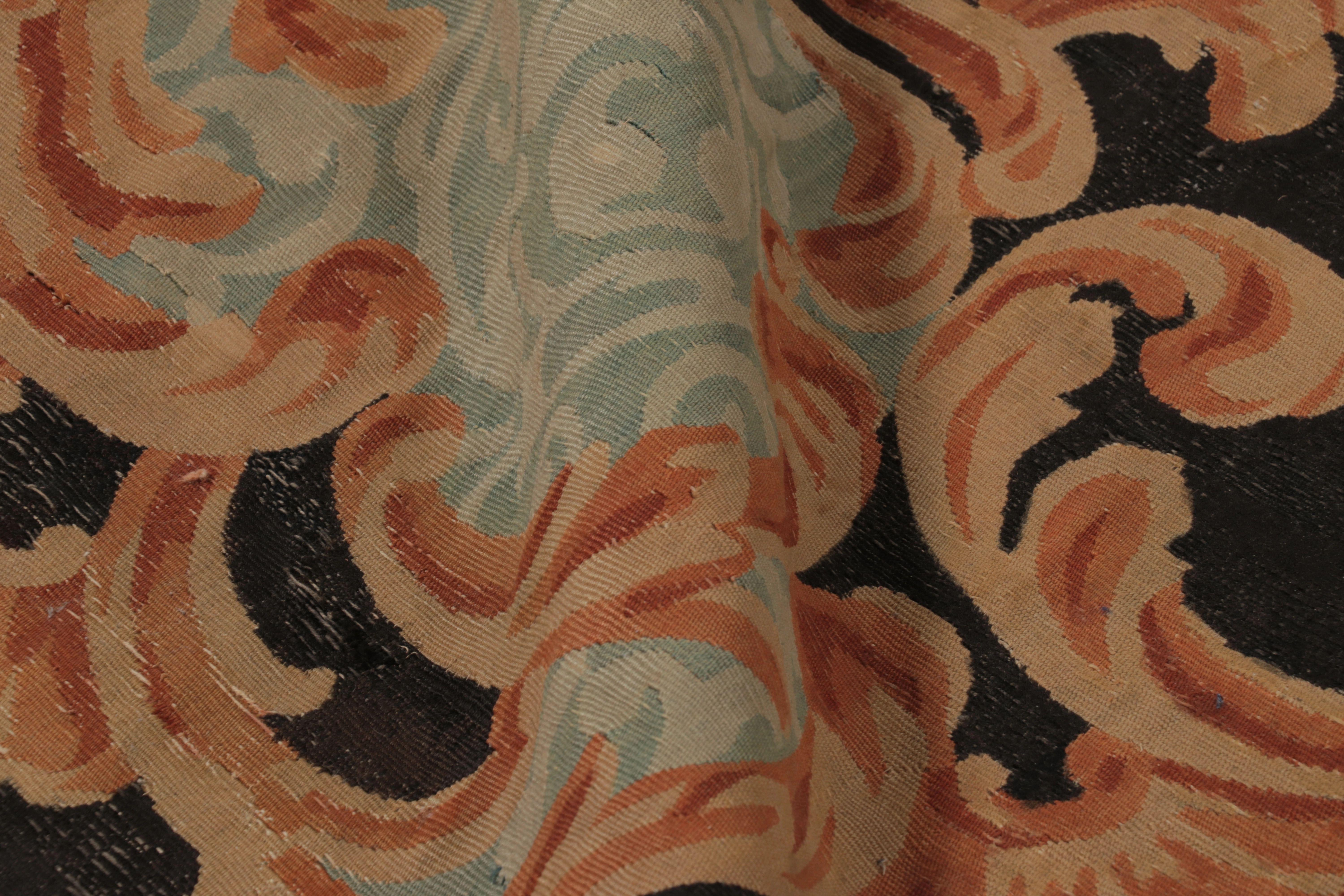 Antique French Aubusson, Médaillon monumental en terre cuite et noir-Rug & Kilim en vente 1