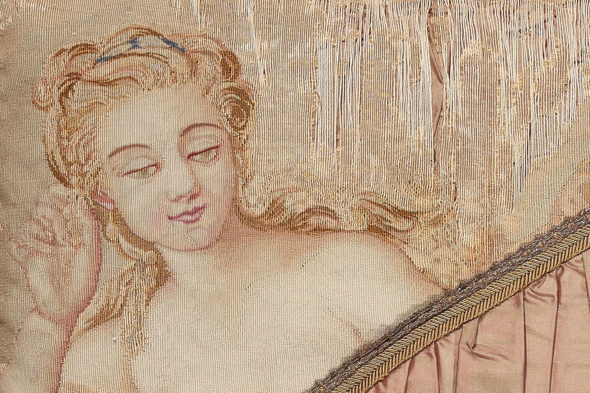 Antikes französisches Aubusson-Kissen im Barockstil, Tête de Femme Aphrodite (19. Jahrhundert) im Angebot