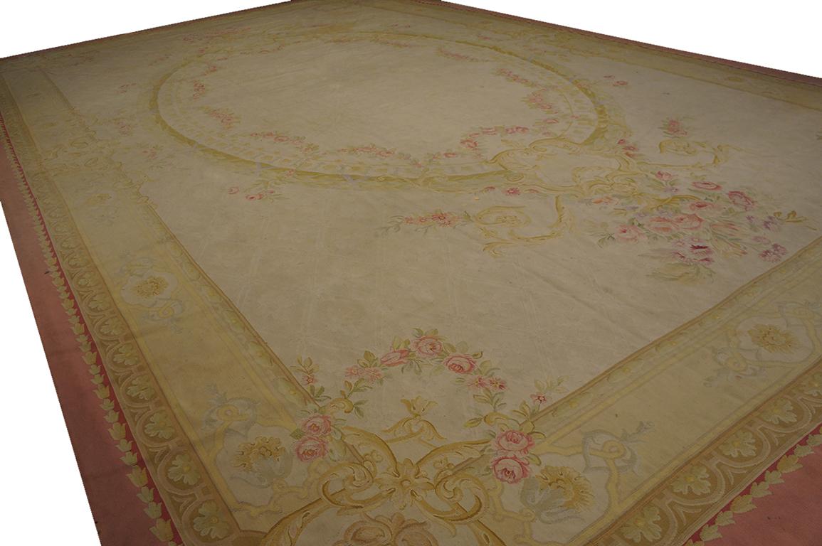 Early 20th Century French Aubusson Carpet ( 13' 6'' x 22' 6'' - 412 x 686 cm) For Sale 1