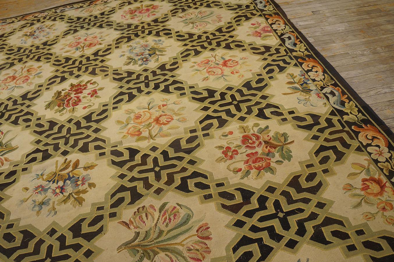 Early 20th Century French Aubusson Carpet ( 9' 8'' x 15' 3'' - 295 x 465 cm ) For Sale 11