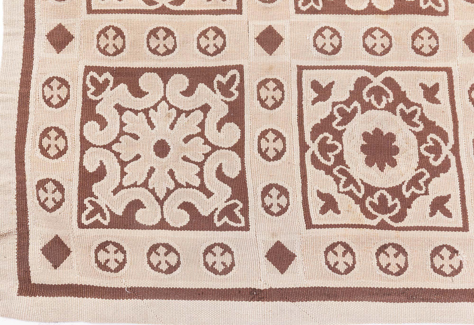 20ième siècle Tapis d'Aubusson français ancien Doris Leslie Blau en vente