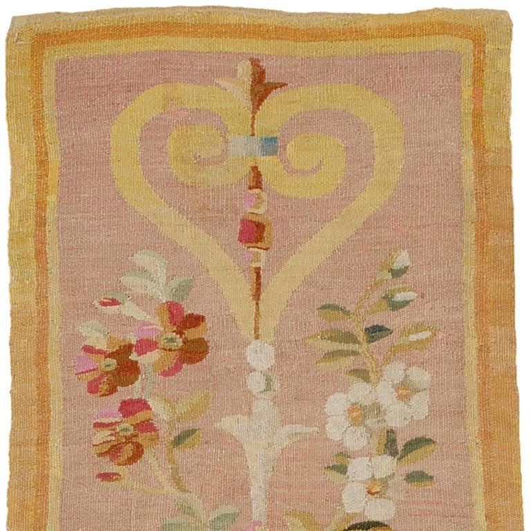 Antiker französischer Aubusson-Teppich (Wolle) im Angebot