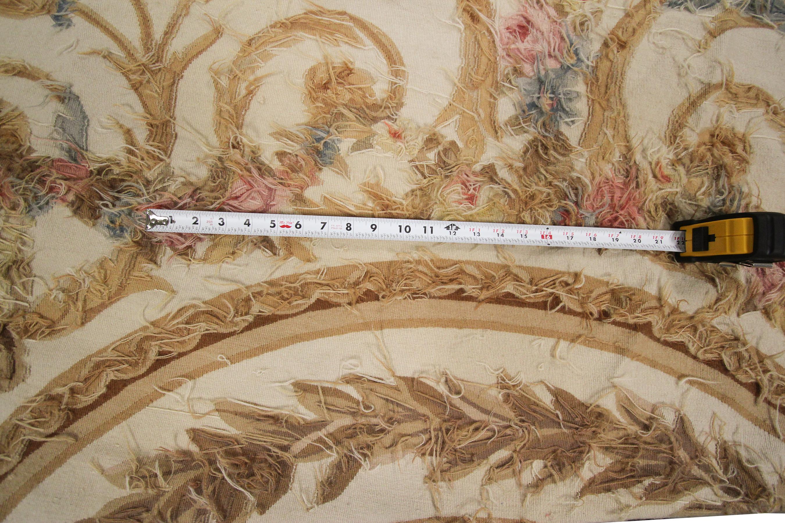 Laine Ancien tapis d'Aubusson français tissé à la main, tapis rond 8x8, 244 cm x 244 cm en vente