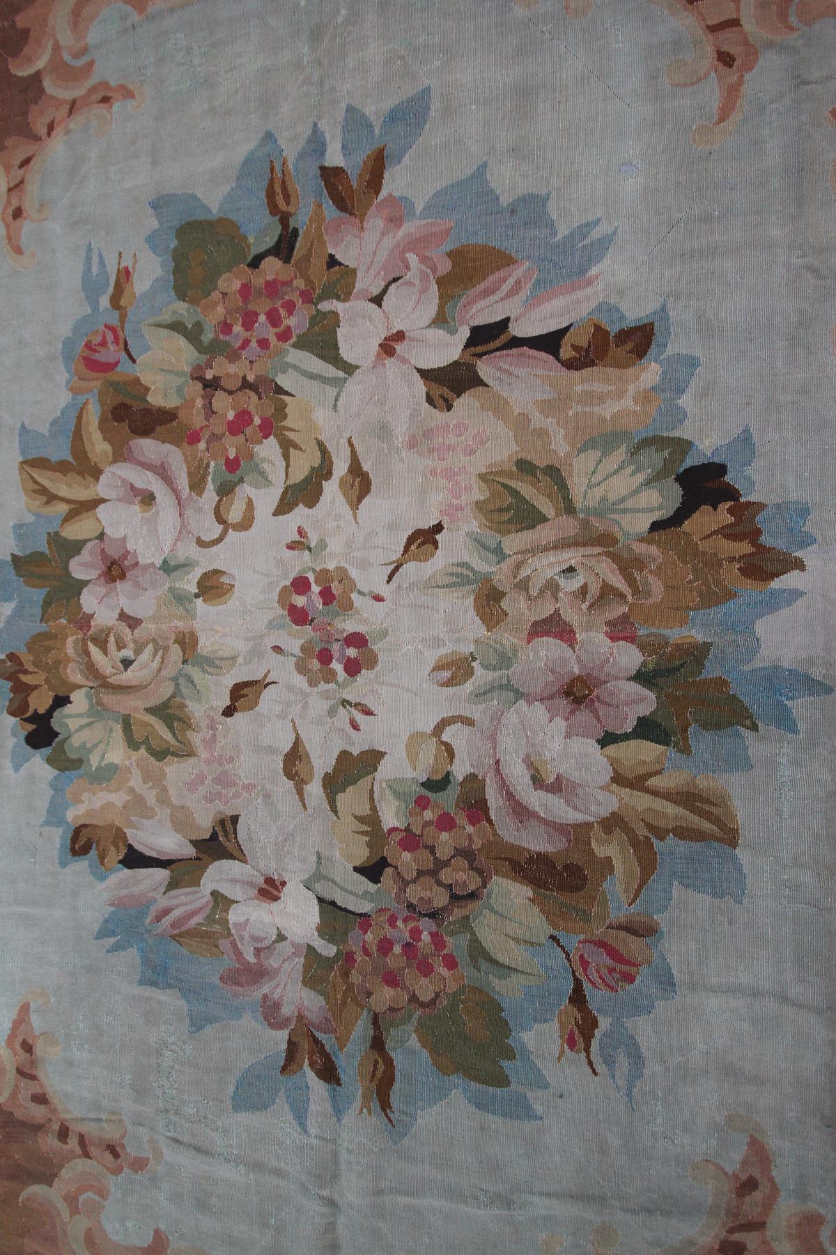 Antique French Aubusson Rug Handwoven French Rug Pre-1900 Napoleon III Blue For Sale 4