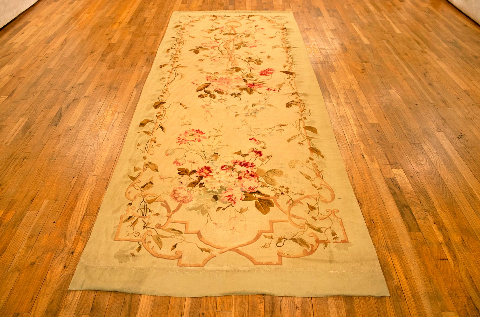 Hand-Woven Antique French Aubusson Rug, in Gallery Size w/ Floral Elements For Sale
